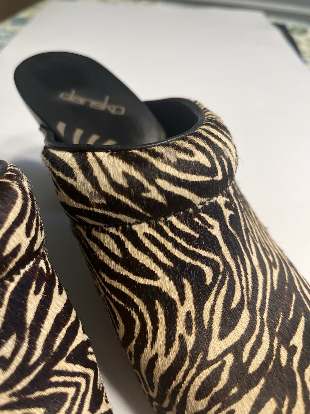 Dansko Rae Brown Tan Zebra Pony Calf Hair Heeled Clogs Shoes Women’s Size 38/7.5