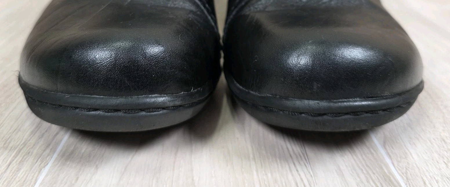 Clarks Collection Black Leather Wedge Loafers Button Accent Slip On Shoes Size 9