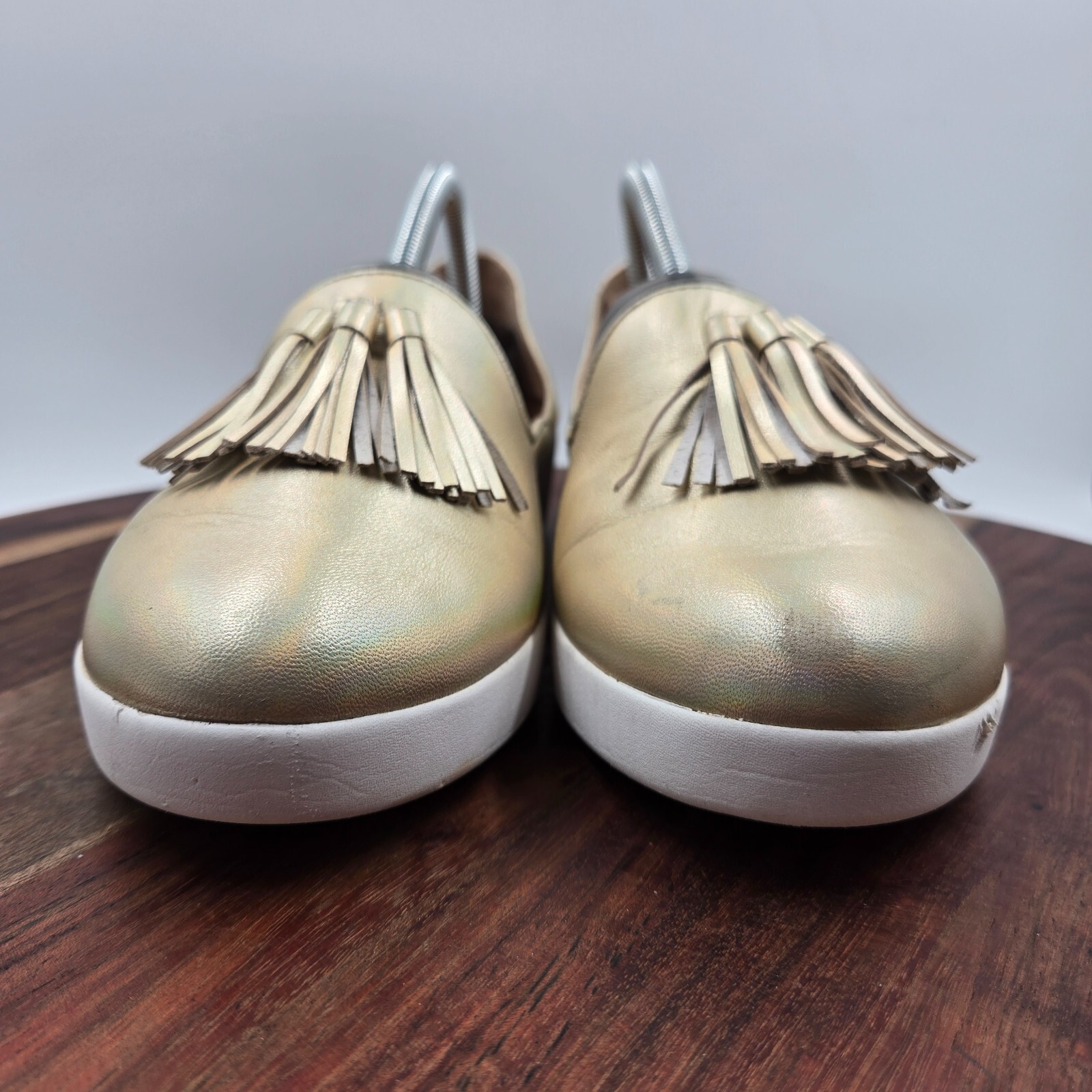 FitFlop Superskate Shoes Women’s 9 Gold White Leather D’orsay Loafers Tasseled