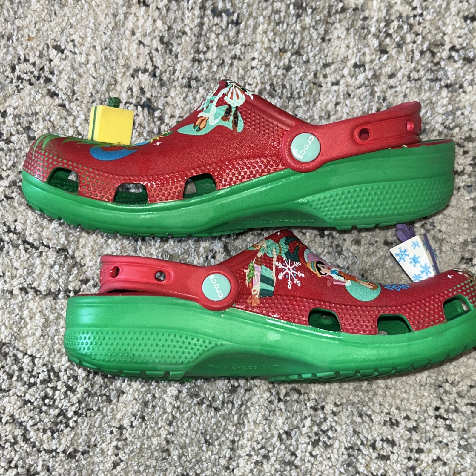 Disney Parks Christmas Holiday Mickey & Friends Adult Crocs Christmas M5/W7 2023