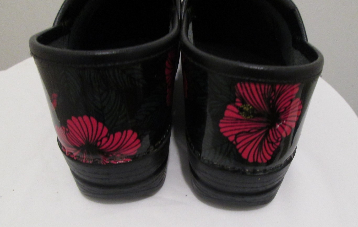 Dansko Clogs Size 39 Flower Motif