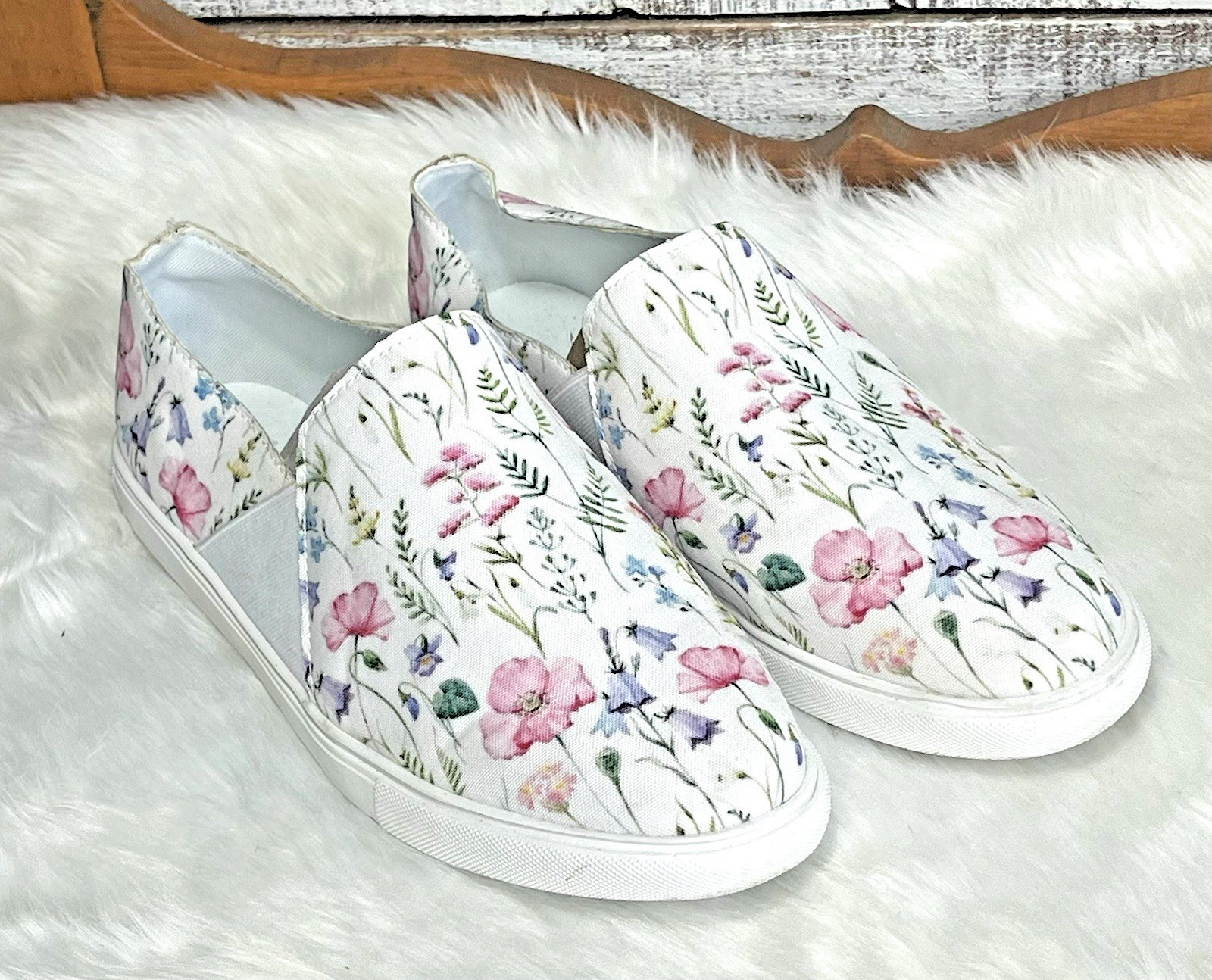 Women Slip On Sneakers Floral Canvas Shoes Wildflowers Comfort Flats US 11 EU 42