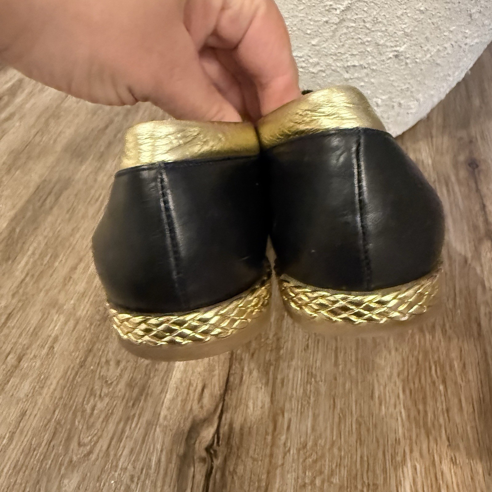 Bally Jallut Oxfords Espadrilles Tennis Shoes Size 11 Gold Flowers Black Leather