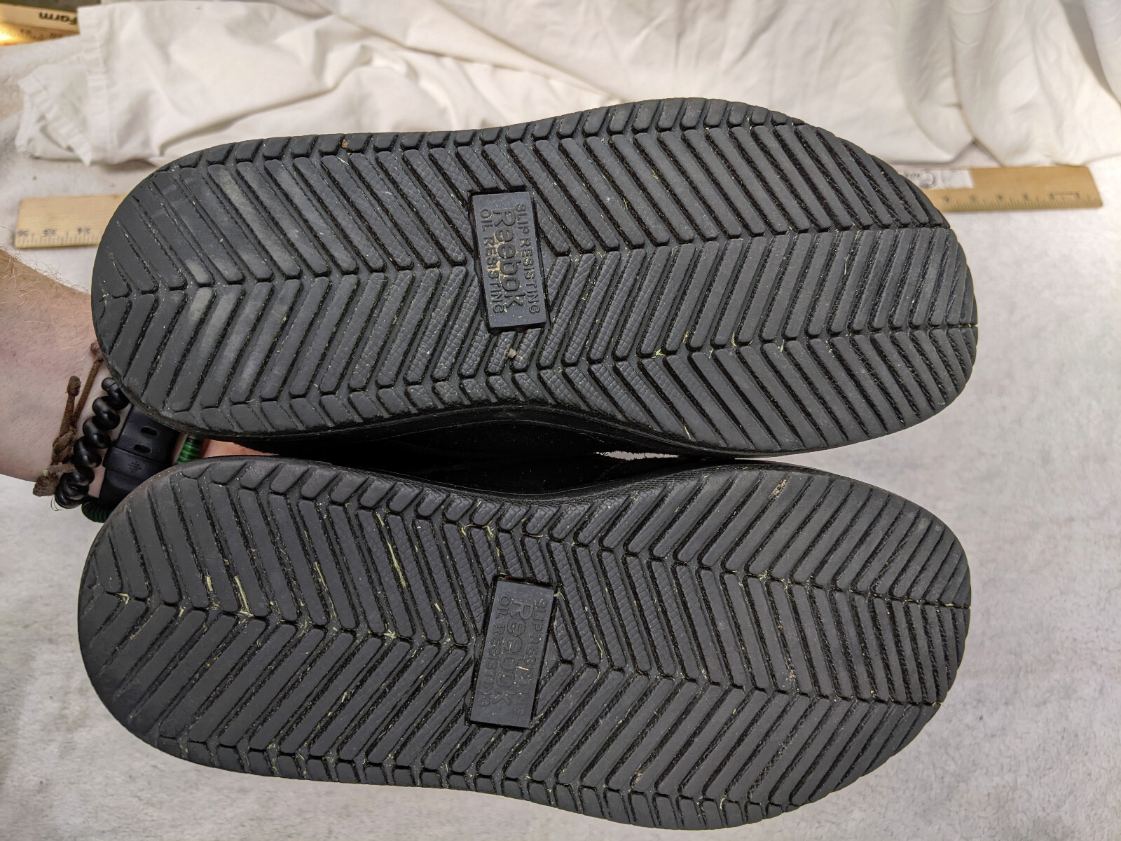 Reebok Steal toe Work Womens 6 Black Suede Shoe Slip Resistant ASTM F2413-18 EH