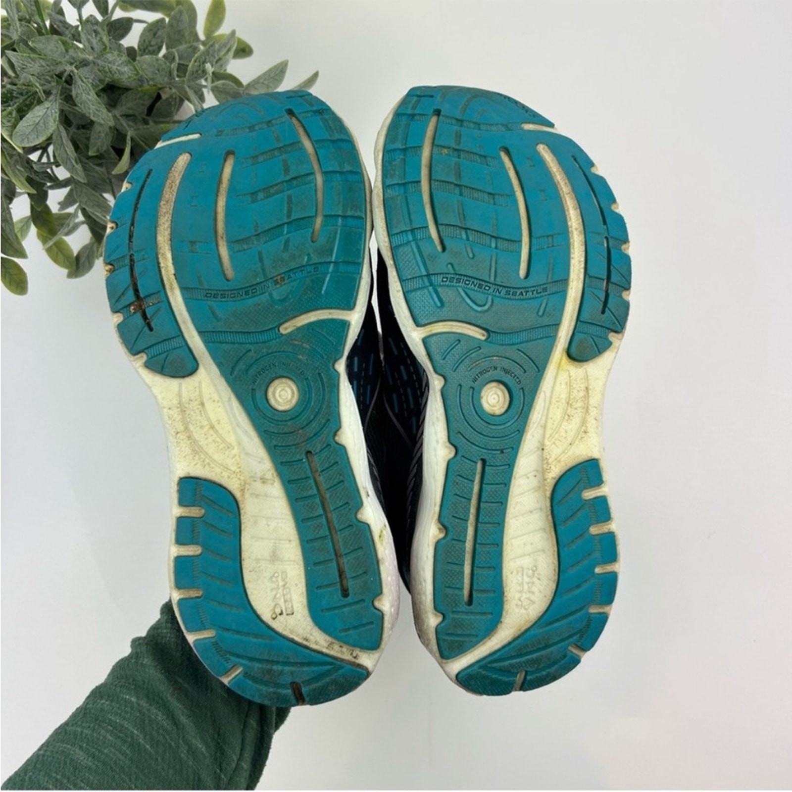 Brooks Glycerin GTS 20 Running Shoe Women’s Size 7 Wide Navy/Blue/Light Purple