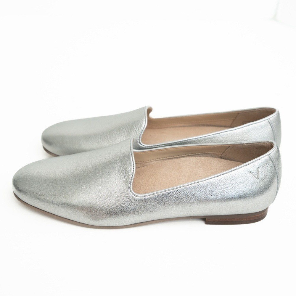 Vionic – Willa II Silver Flats