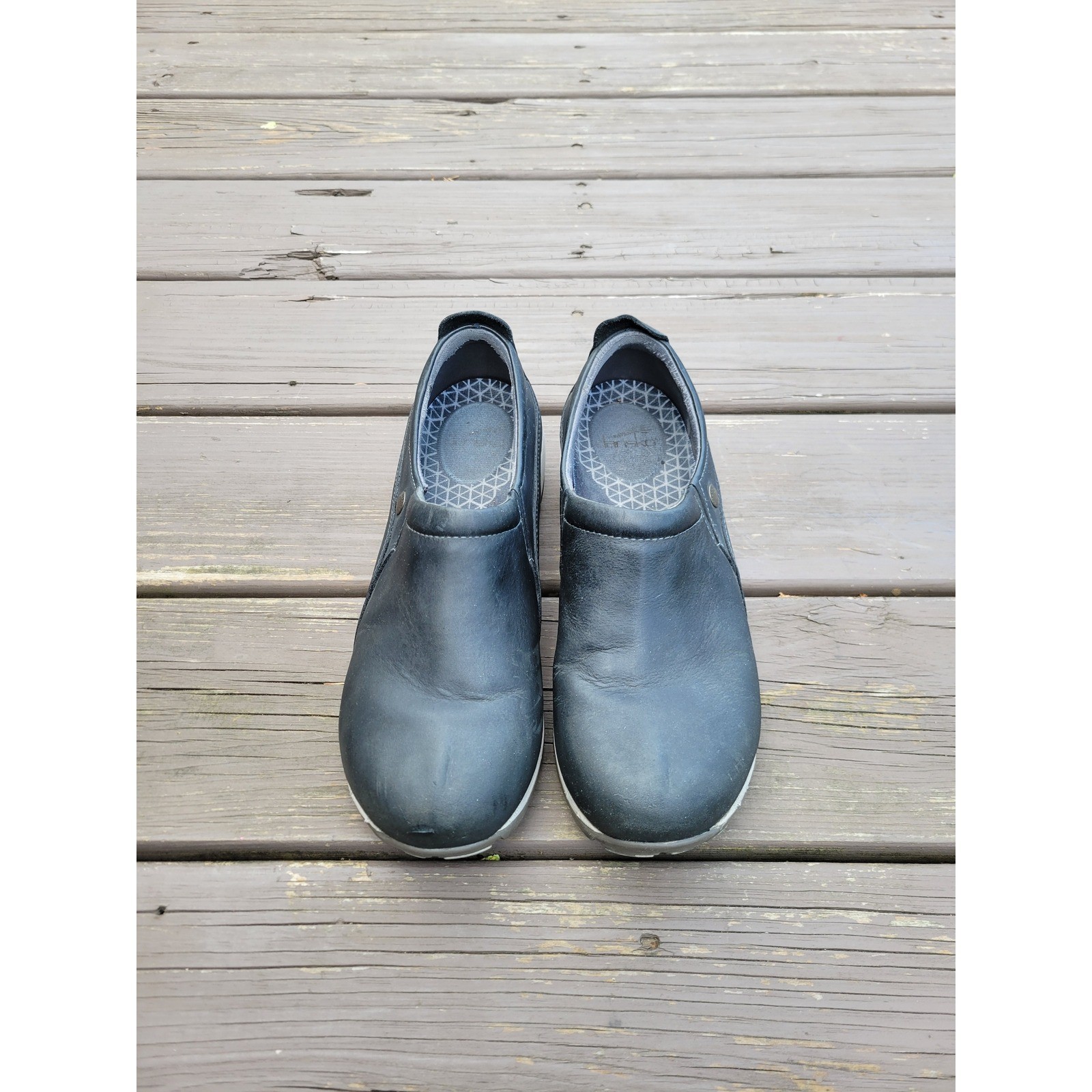 Dansko Leather Clogs Navy Blue Vibram Slip Resistant Walking Shoes Size 40