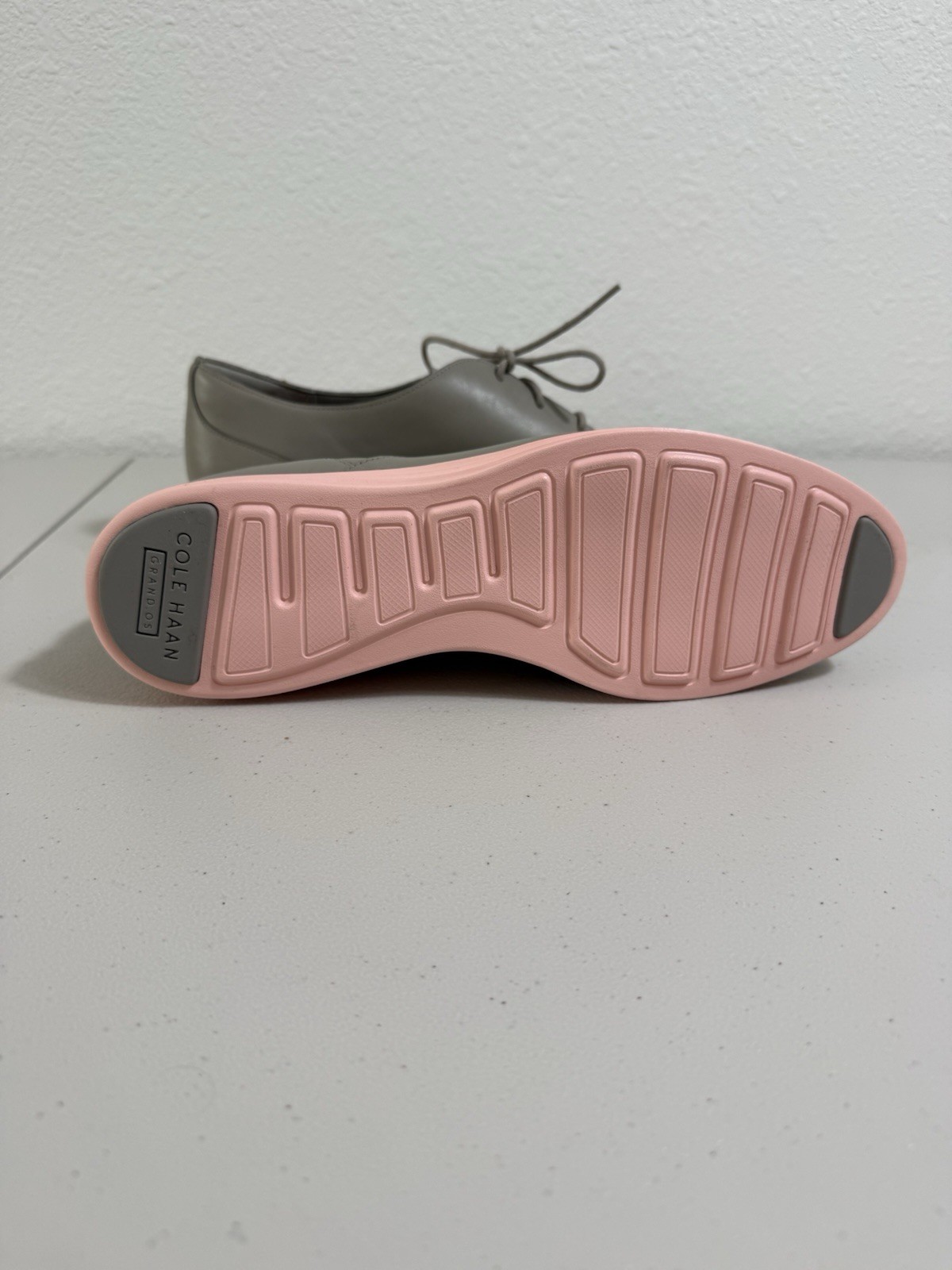 Cole Haan Original Grand Oxford Women’s 9.5B Gray Leather Pink Sole W17145 New