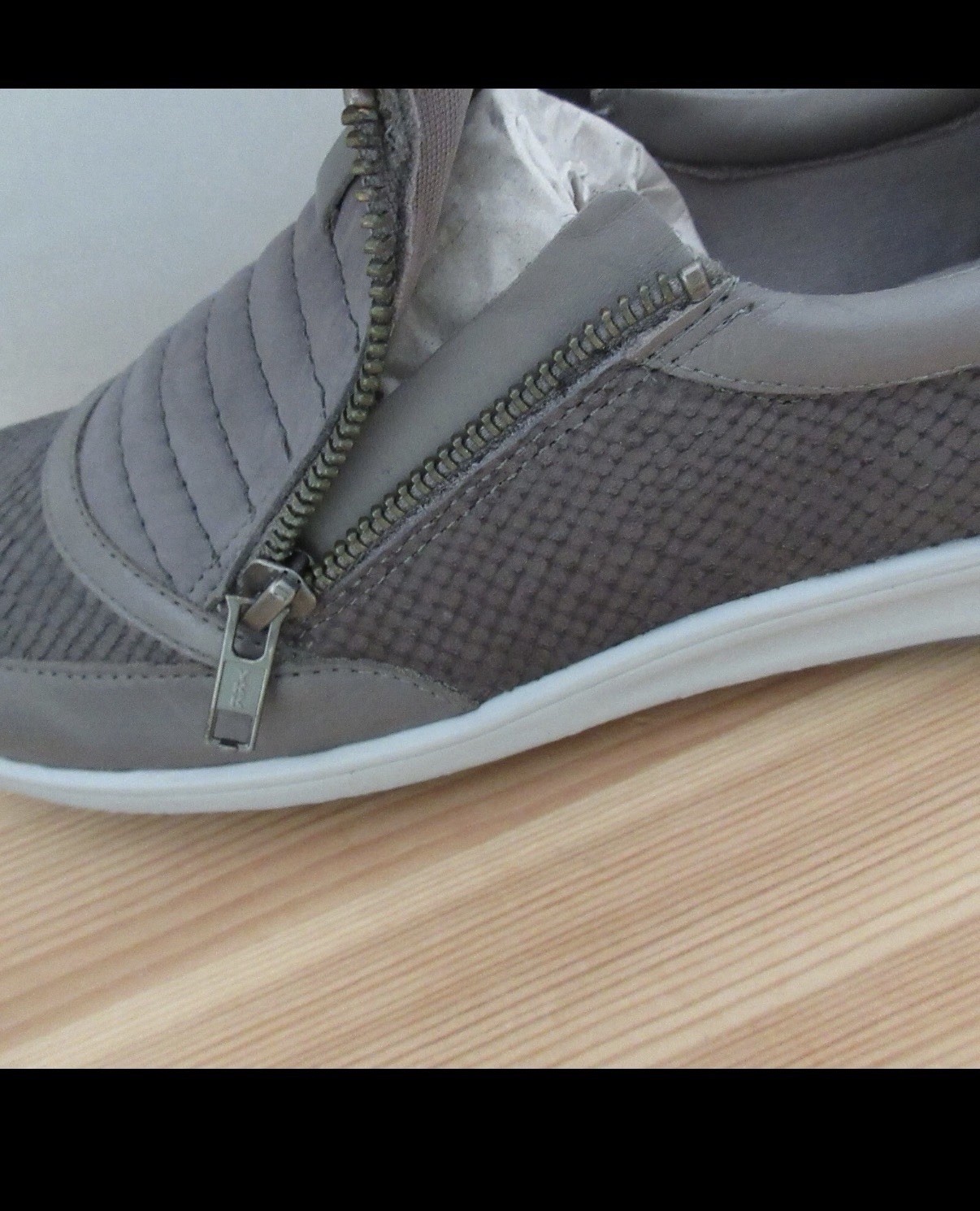 WALKING CRADLES Women’s Orion Slate Gray Leather Side Zip Loafer Sneaker 6.5 M