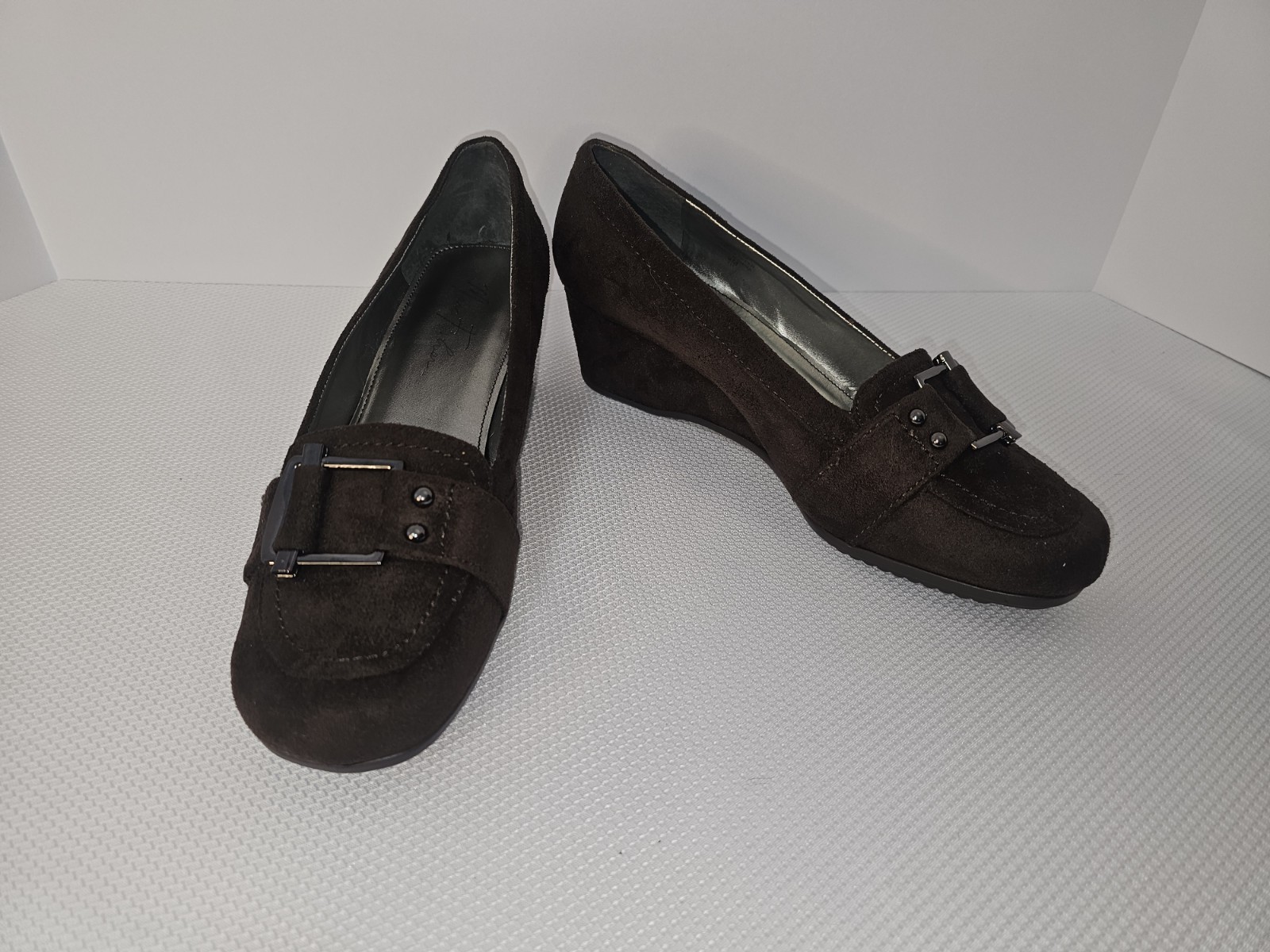 Marc Fisher Women’s Atlas2 -Brown- Wedge Loafers/Heels Sz 9 M – NIB*, NEVER USED