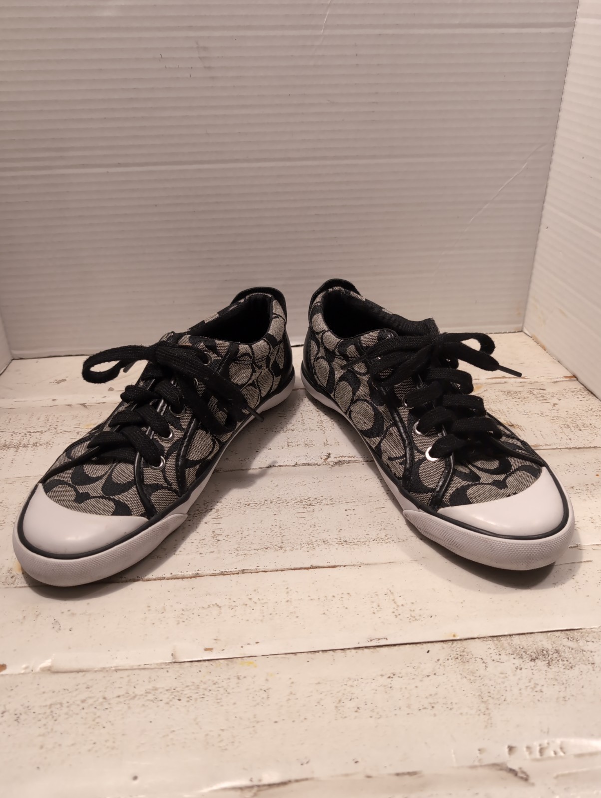 Coach Womens Barrett Black Signature Lace-Up Shoes Sneakers, Size 8B Preppy