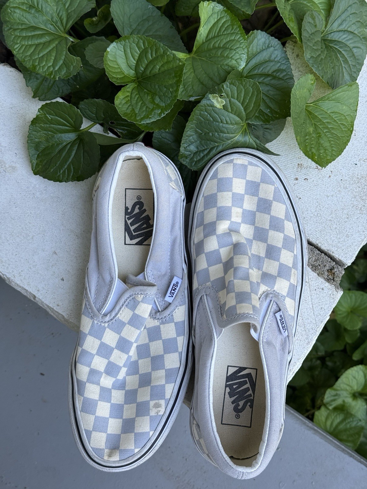 Vans white and Gray checkered slip on’s women’s 8 Men’s 6.5