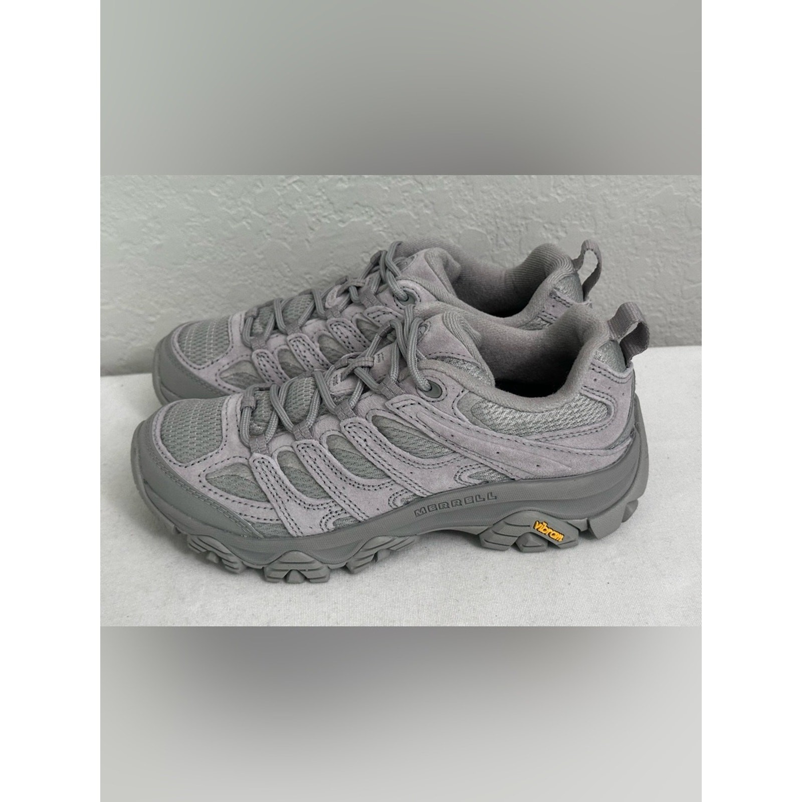 Merrell Women’s Moab 3 Hiking Shoes Size 7 Gale J038398