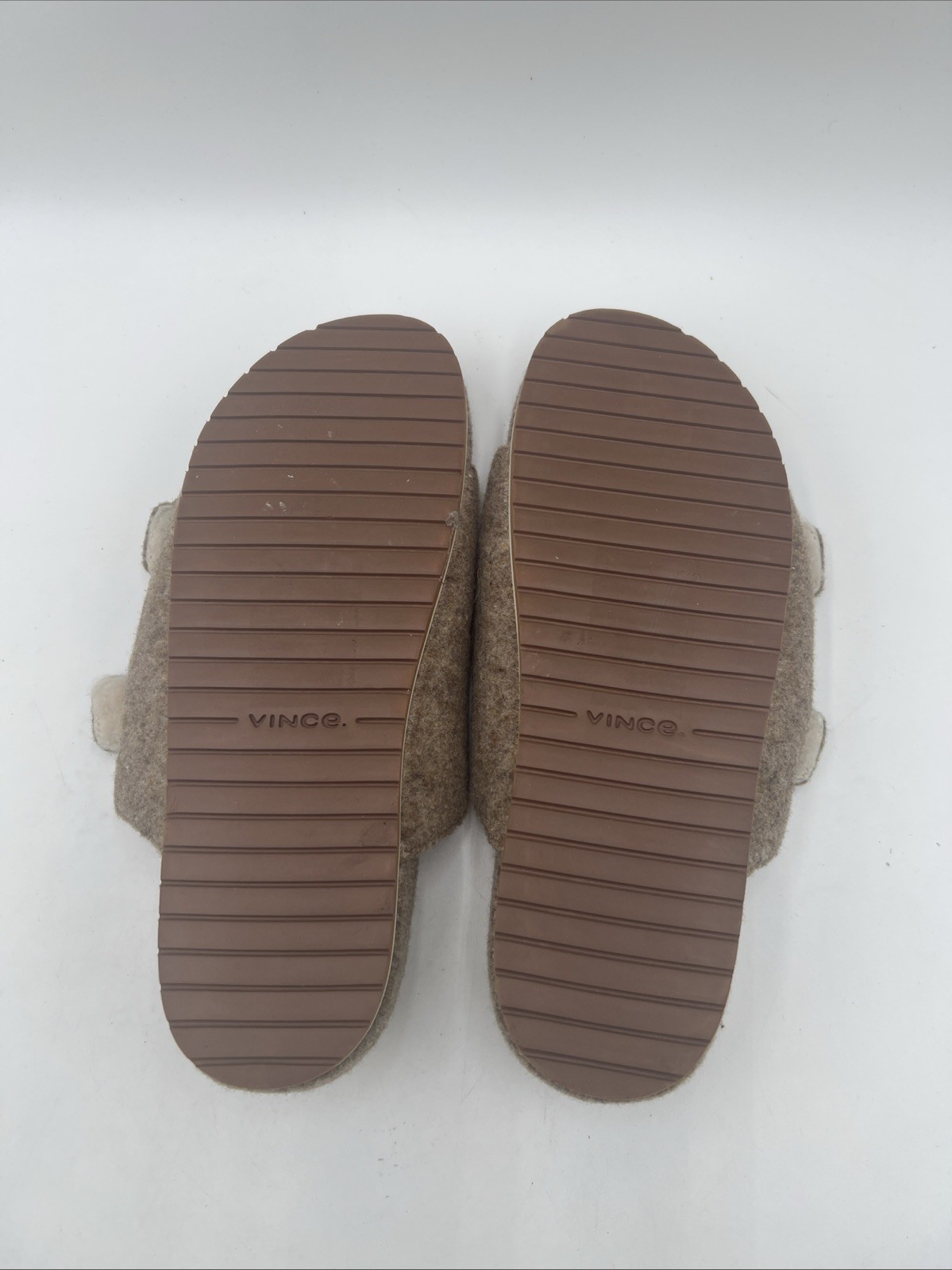 Vince Womens Glyn 2 Buckle Slides Wool Shearling Lined Beige Size 9