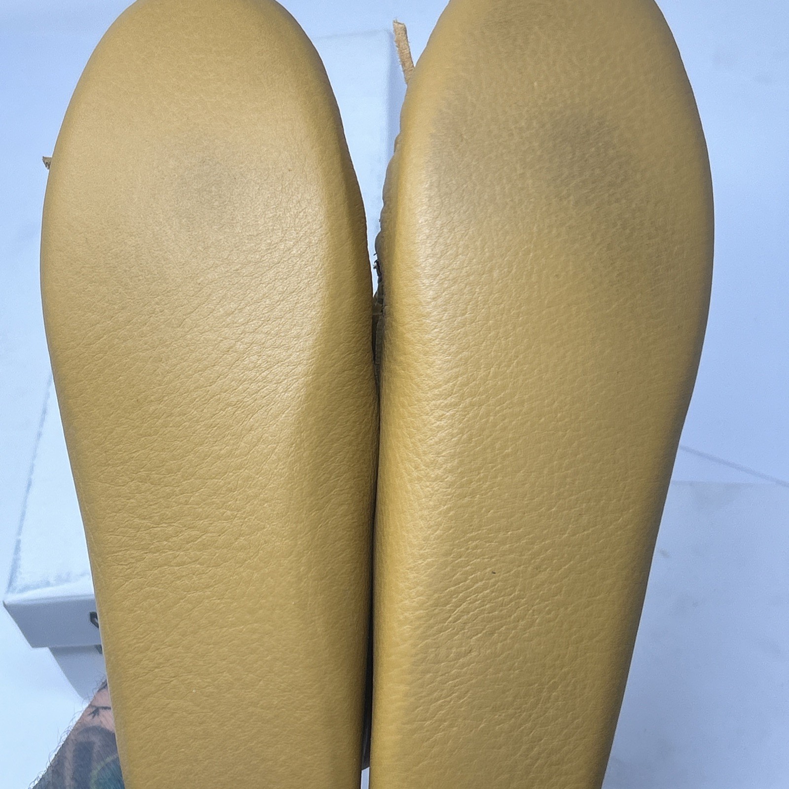 New Minnetonka Moccasin Natural Leather Double Deerskin Soft Sole Size 8