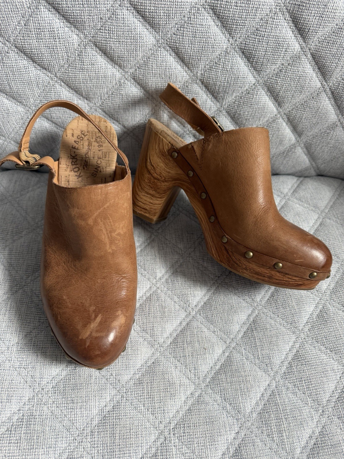 EUC Kork Ease Darby Slingback Clogs Size 8.5 M Brown Leather WOOD Heel Studded