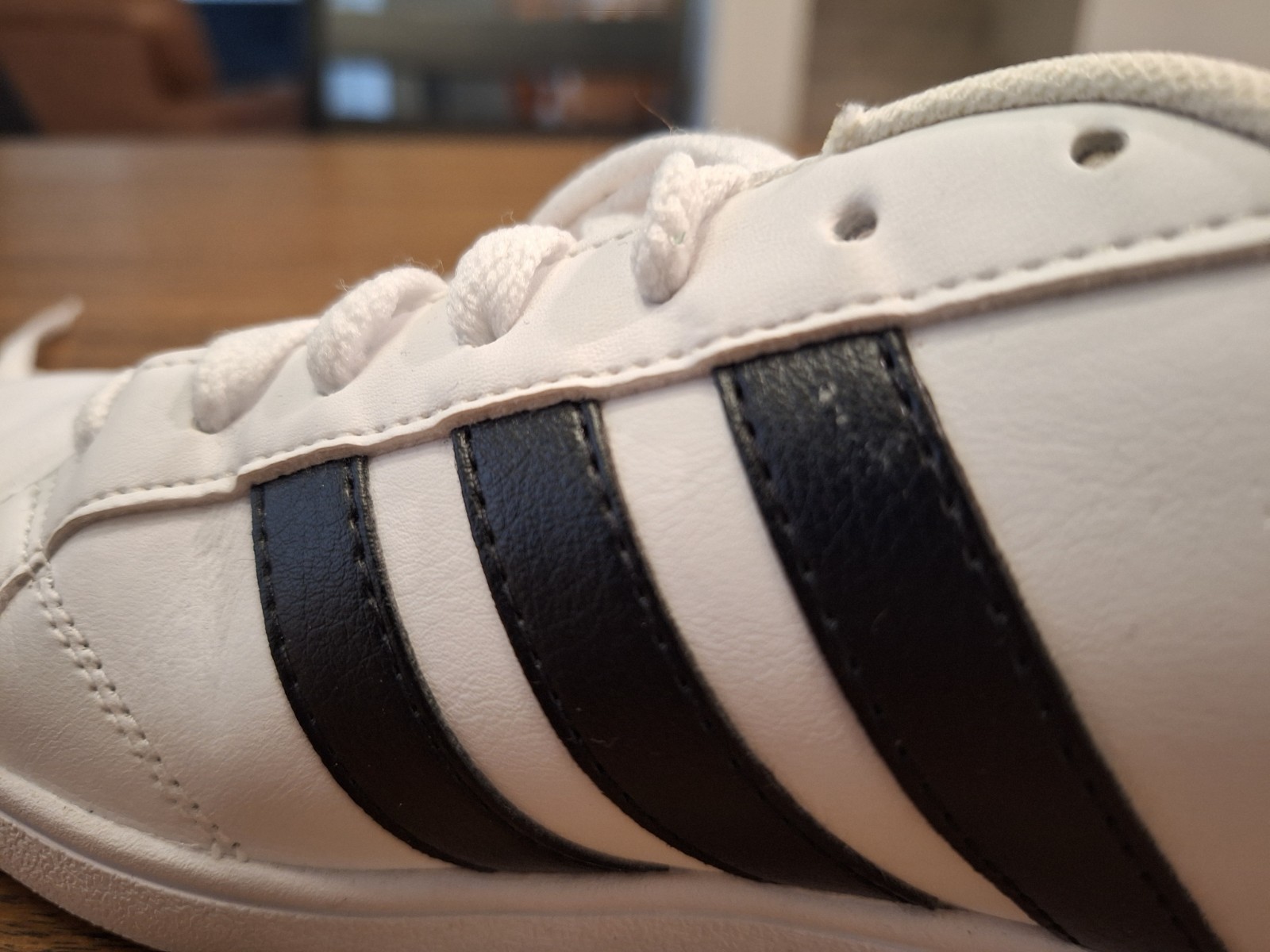 Adidas Grand Court 2.0 Women’s Sneakers White Blk Stripes Sz 8 US Excellent!