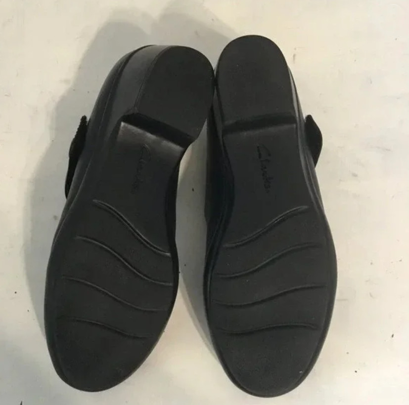 Clarks Hope Henley Black Leather Mary Jane 7.5 M Comfort Shoes Academia Work