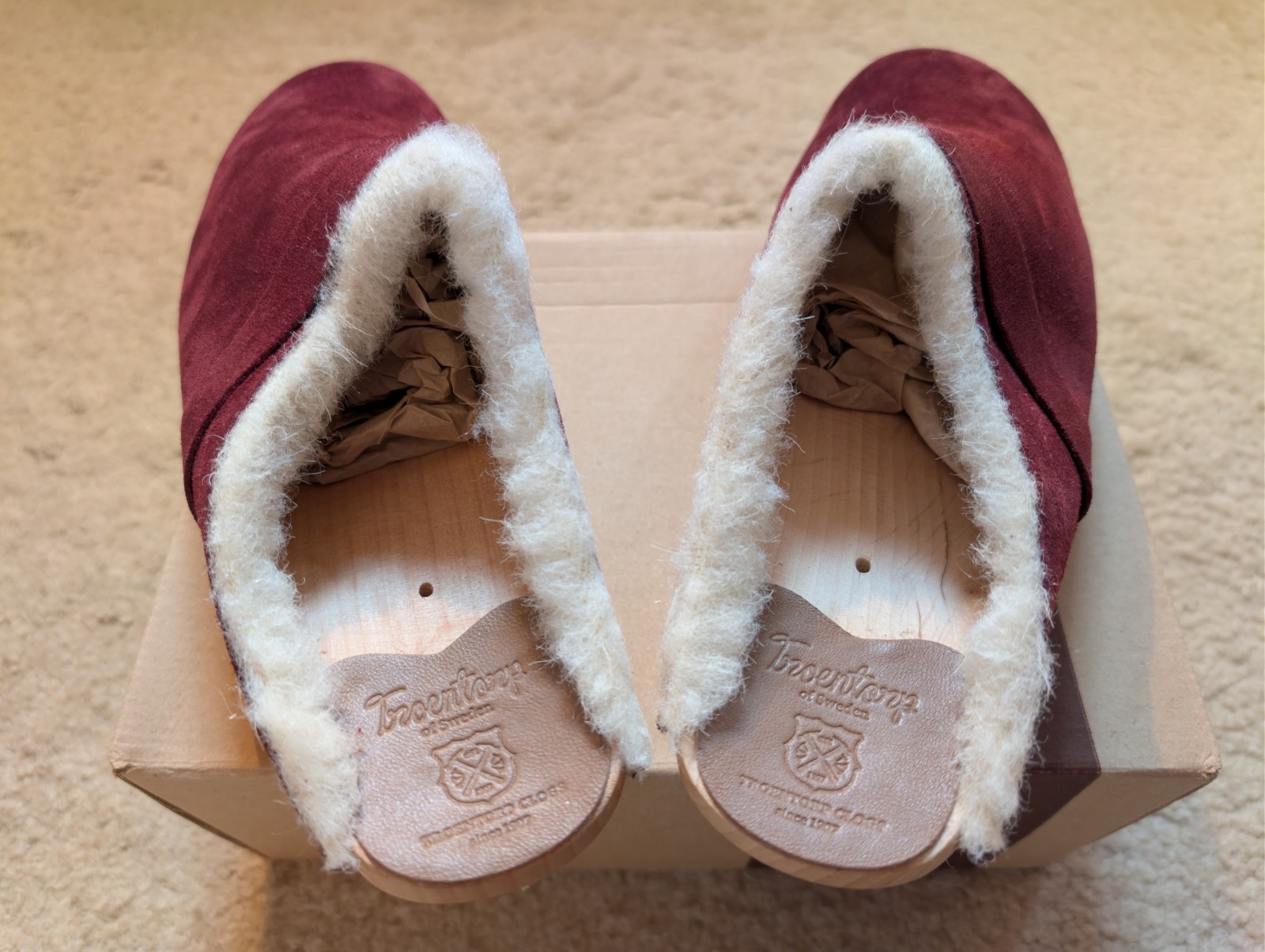 NEW Troentorp Munch Scarlet Red Fur Lined Swedish Leather Wood Clogs Womens 40 U