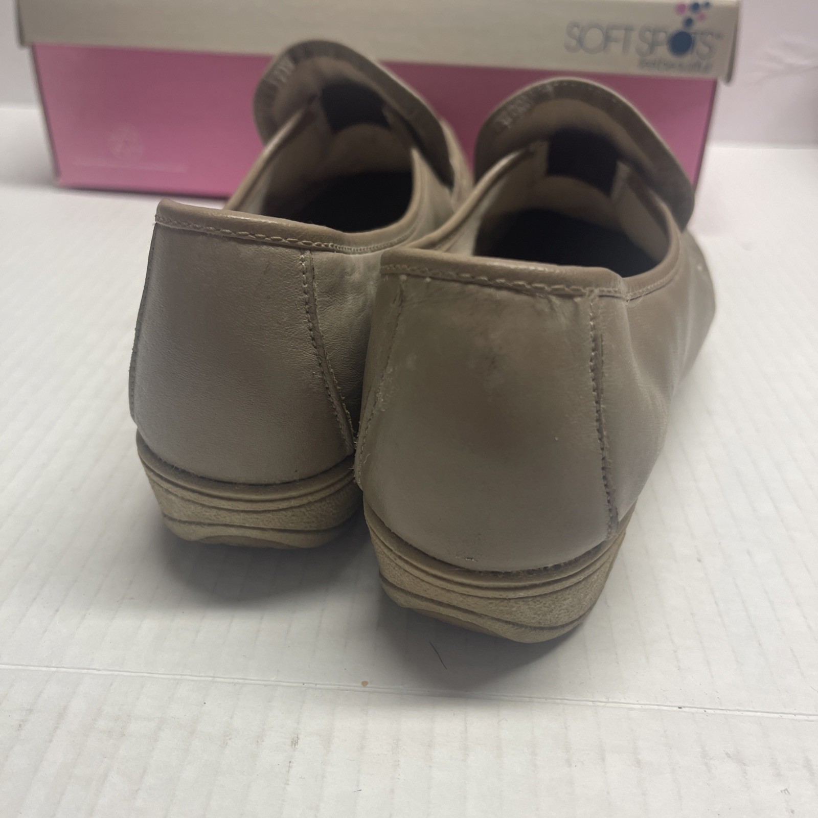 Soft Spots Venus Lite Womens Size 9 S Taupe with box