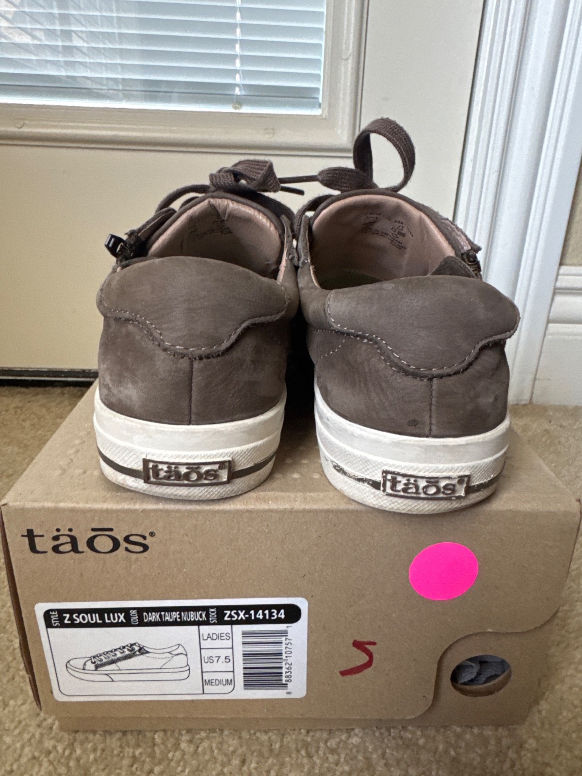 taos Z Soul Lux women’s shoes size 7.5