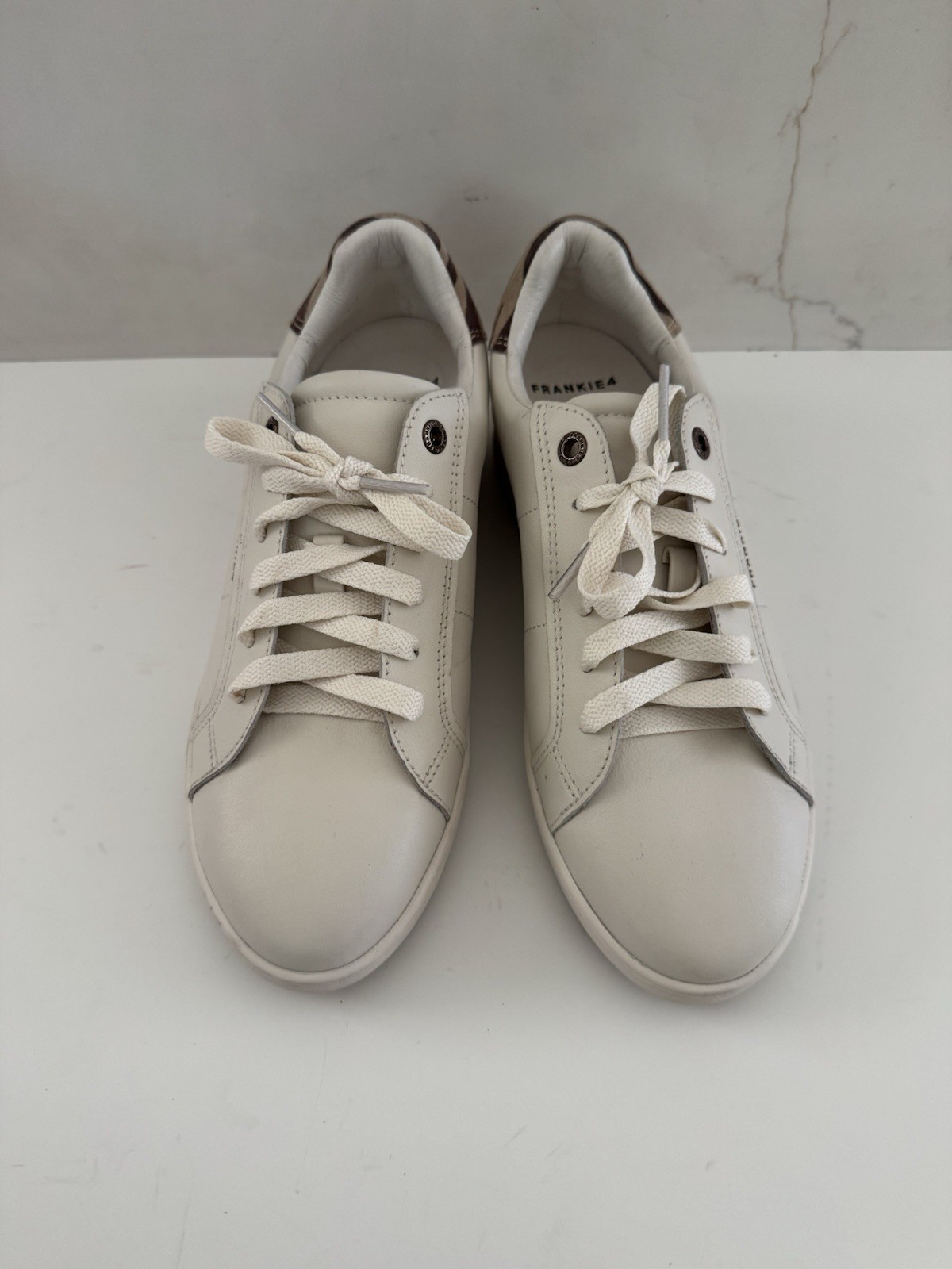 Frankie4 Jackie V Sneakers Women’s White Chalk Zebra Athletic Shoes Sz 7