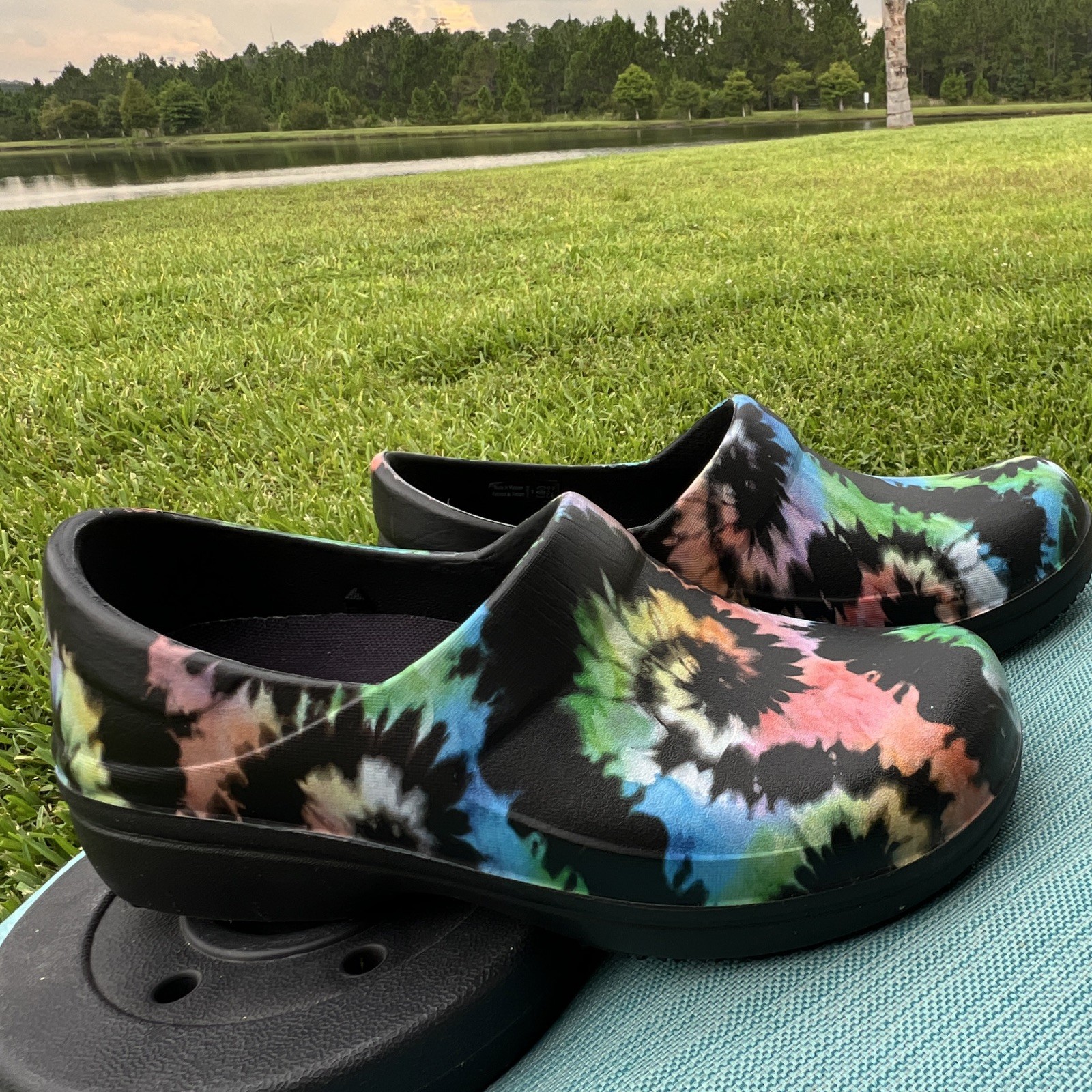 Crocs Neria Pro II Tie-Dye Clog Slip-On Slip Resistant Comfort Women’s 8