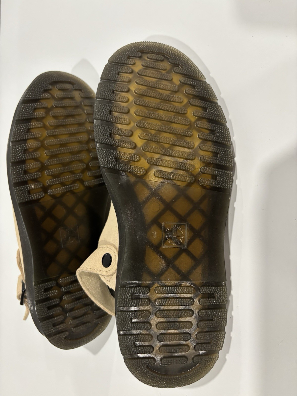 Doc Dr. Martens Carlson Slingback Clogs Mules EU 39 Women’s US 8 UK 6 Warm Sand
