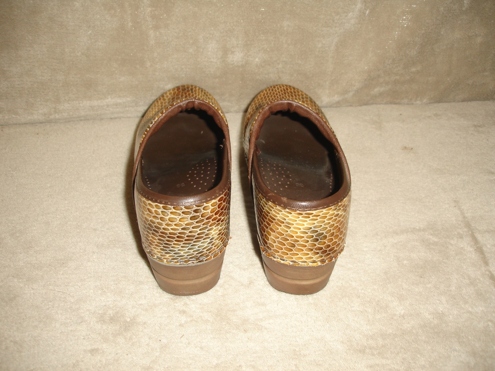 Sanita The Original Danish Clog Ladies Slip On Shoes Snakeskin Print EU 38 US 7