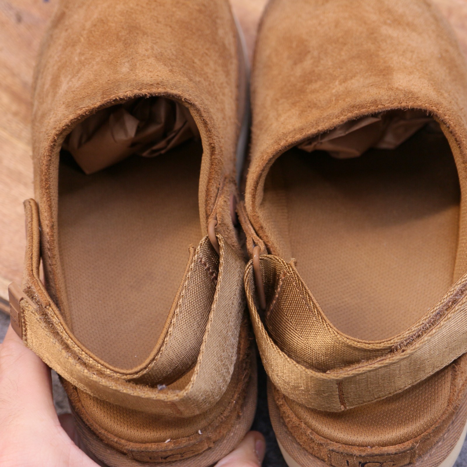 UGG Goldenstar Clogs Women’s Size 8 US Chestnut Brown Suede Slip On Shoes