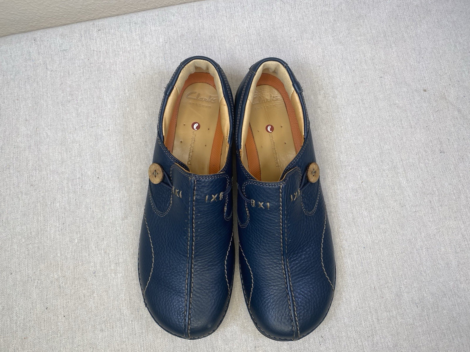 Clarks Unstructured Un.Loop Blue Leather Womens 9 US/40EU Slip-On Comfort Shoes