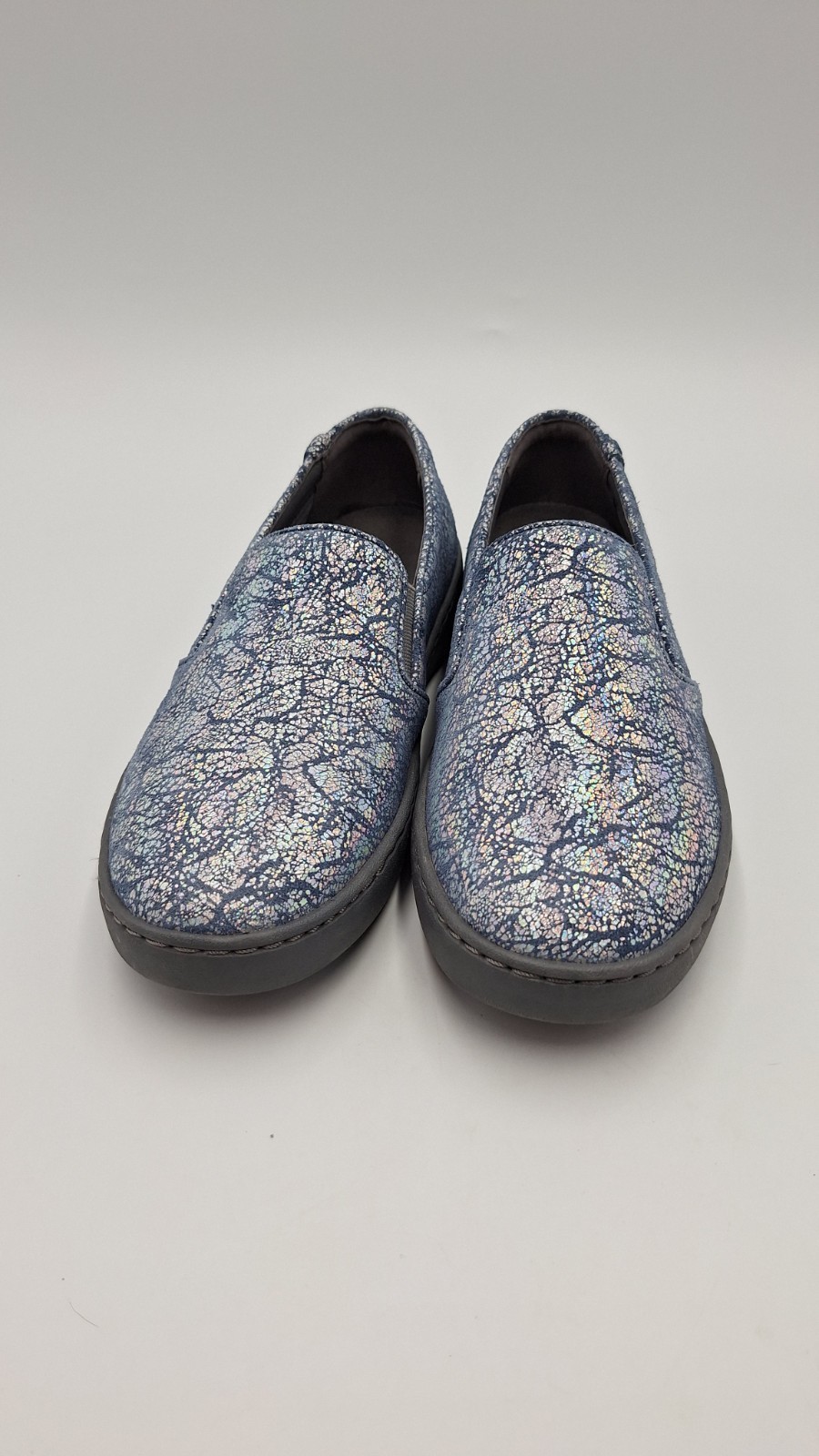 Vionic Avery Pro Blue Silver Metallic SlipOn Waterproof Sneaker Comfort 7US/38EU