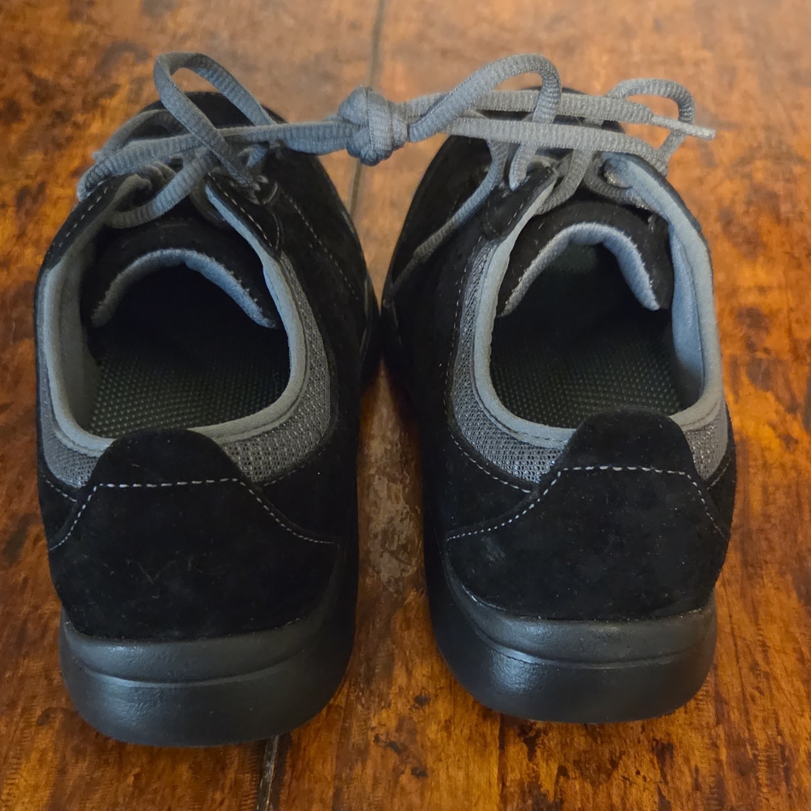 Womens Size 36 (US size 6) Black Dansko Lace Up Shoes