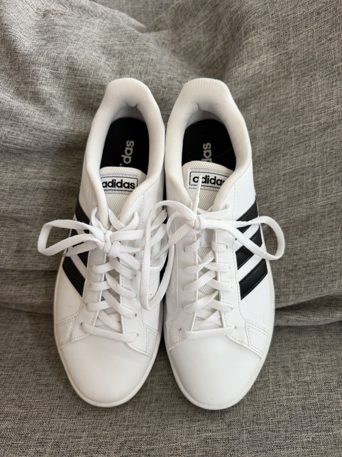 Adidas Grand Court 2.0. Sneakers Womens 8.5 White Black Stripes Excellent