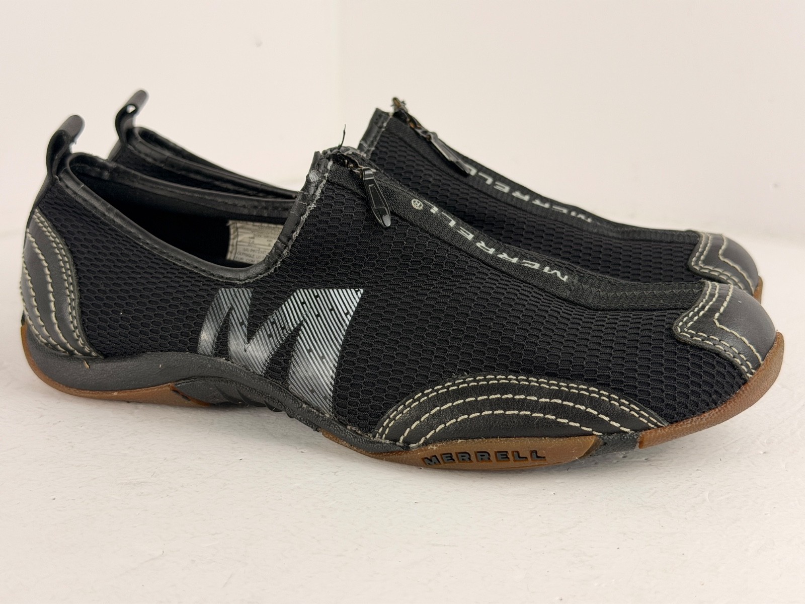Merrell Barrado Black Zip Slip On Walking Shoes Mesh Comfort Women’s Size 7.5
