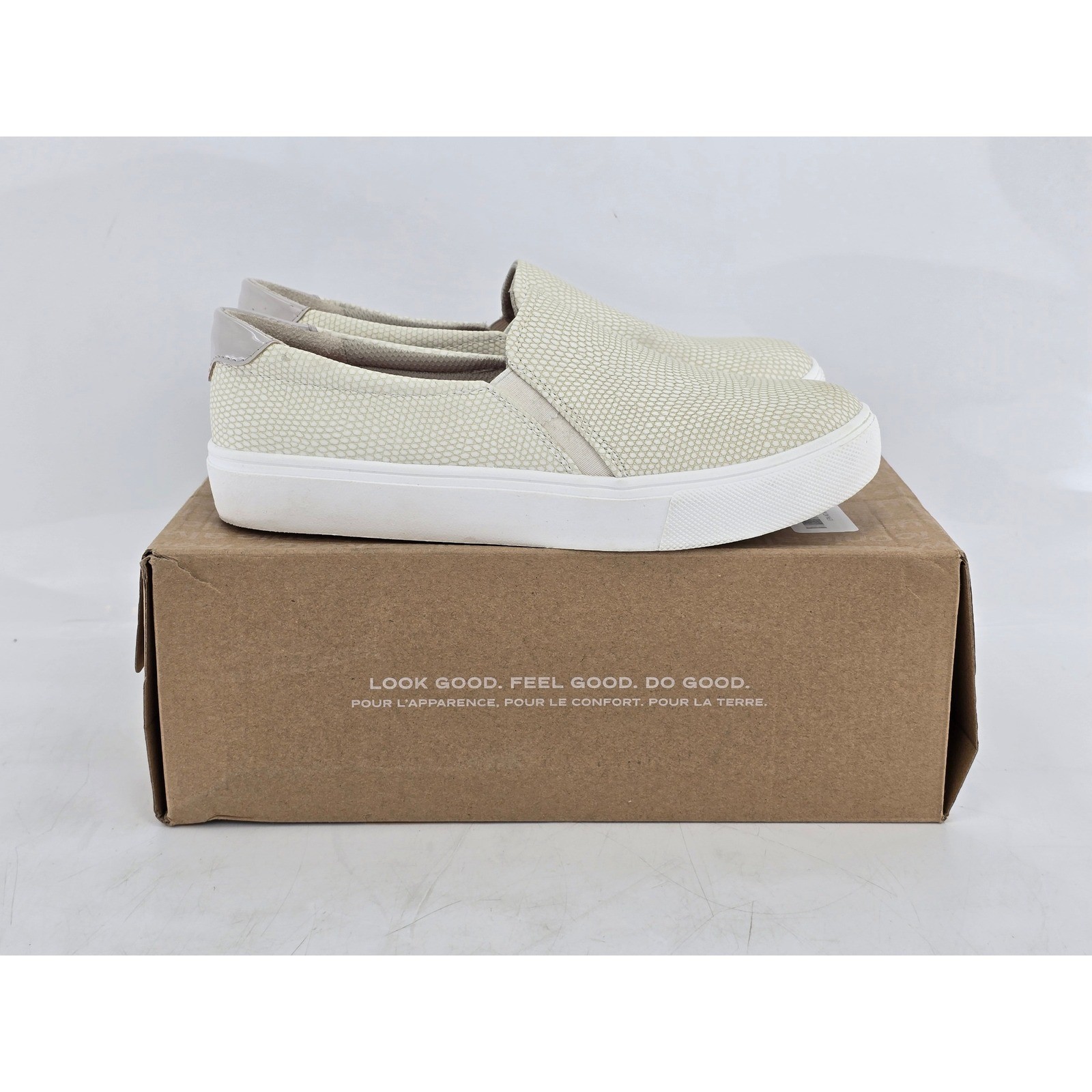 Dr. Scholl’s Nova Slip On Sneakers Womens 7.5W White Snake Pattern – Excellent