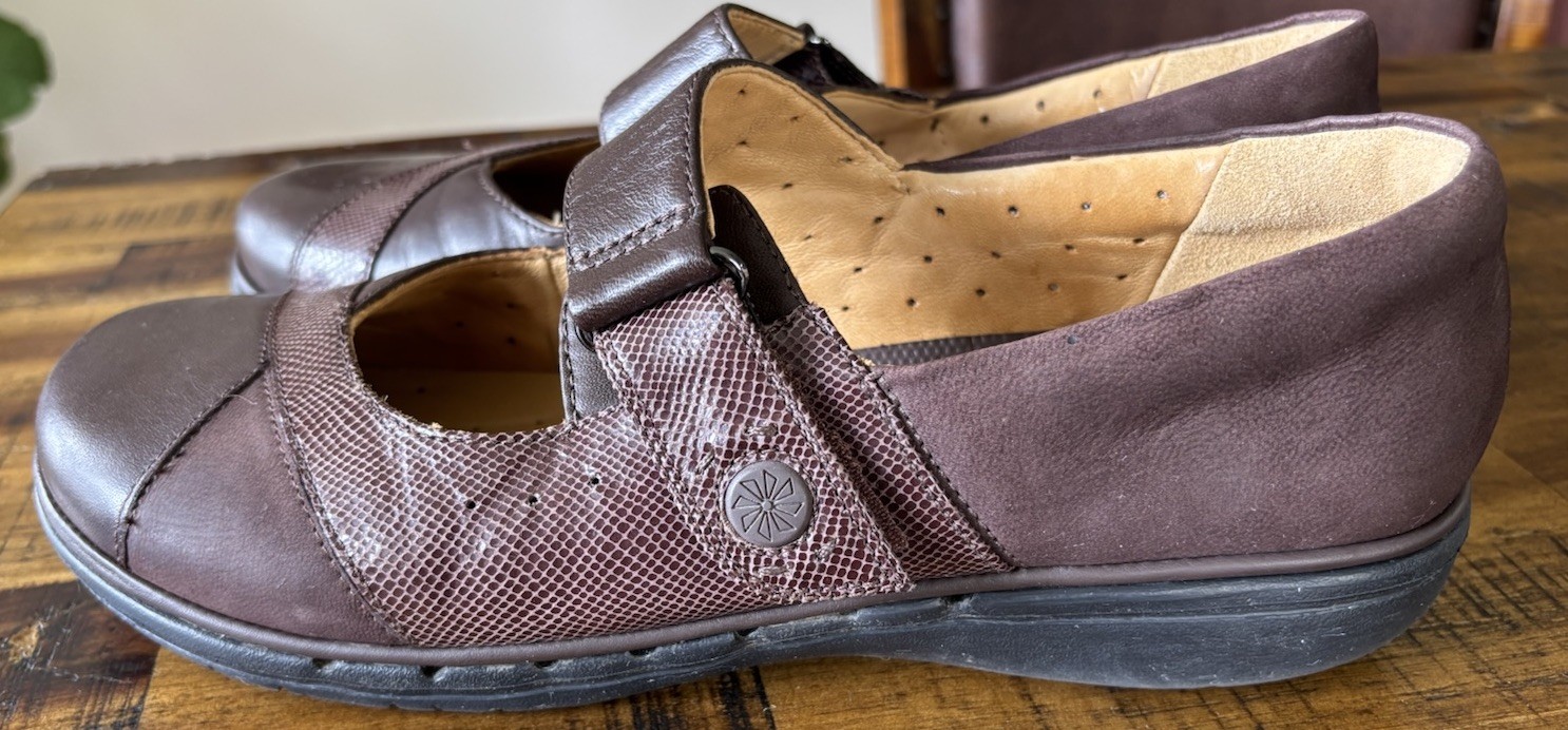 Clarks Artisan Unstructured Mary Jane Brown Leather Comfort Shoes Women’s 8.5W