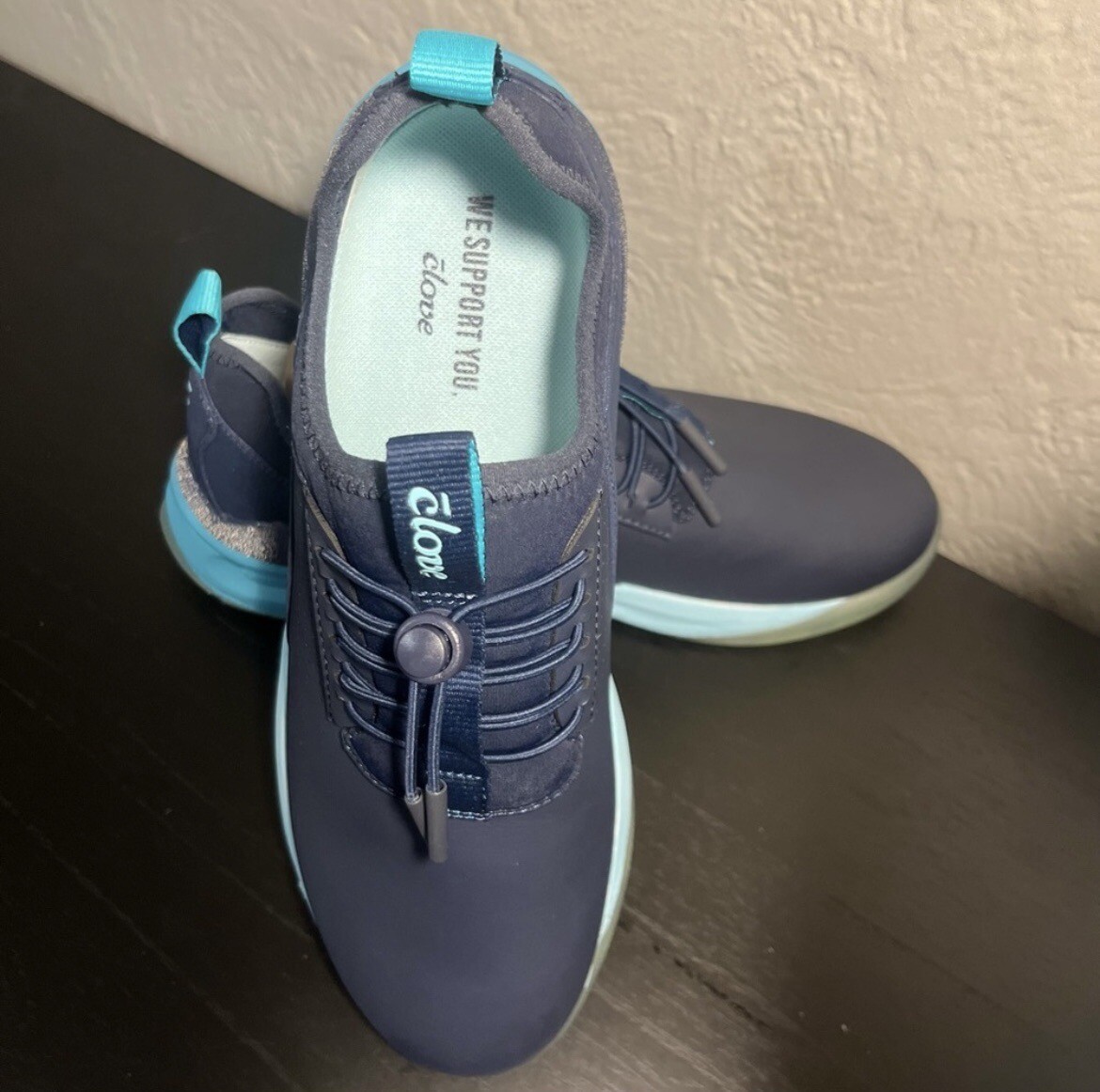 Clove Ombré Sole Unisex Nursing Shoes Women Size 9.5 Men Size 8