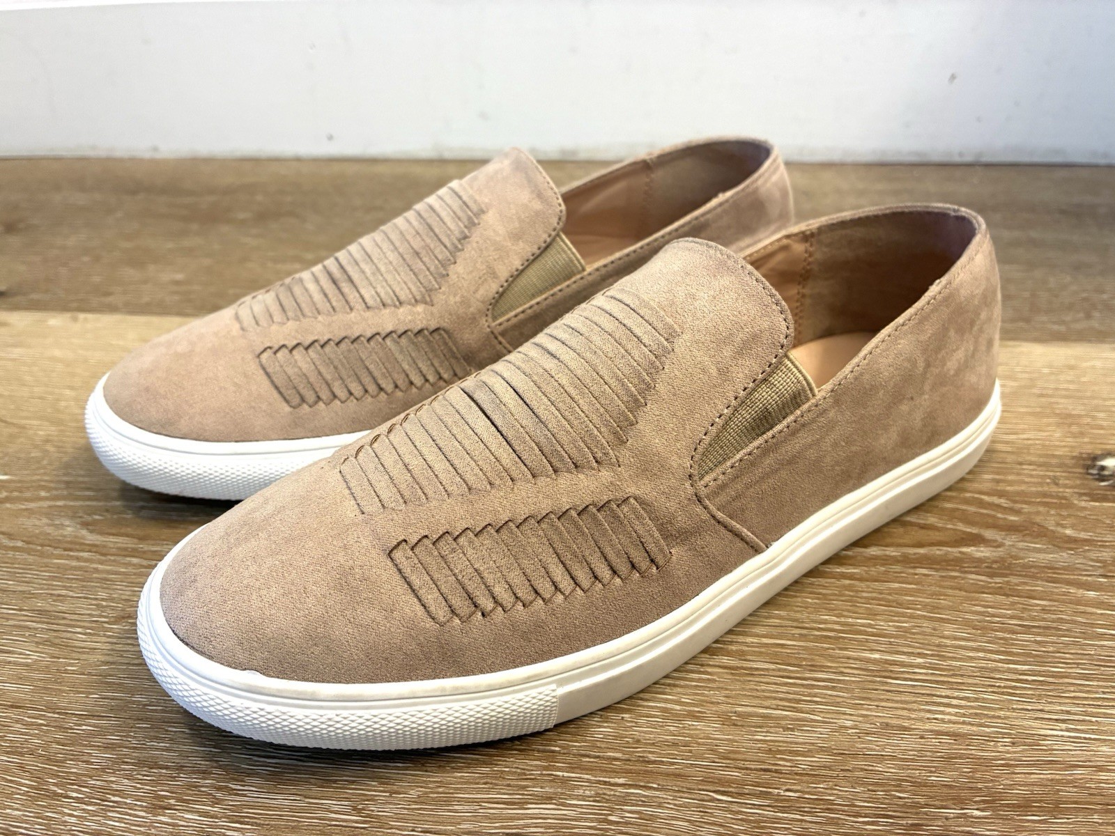 Carlos Santana Men’s Taupe Suede Slip-On Sneakers Size 7 Casual Comfort
