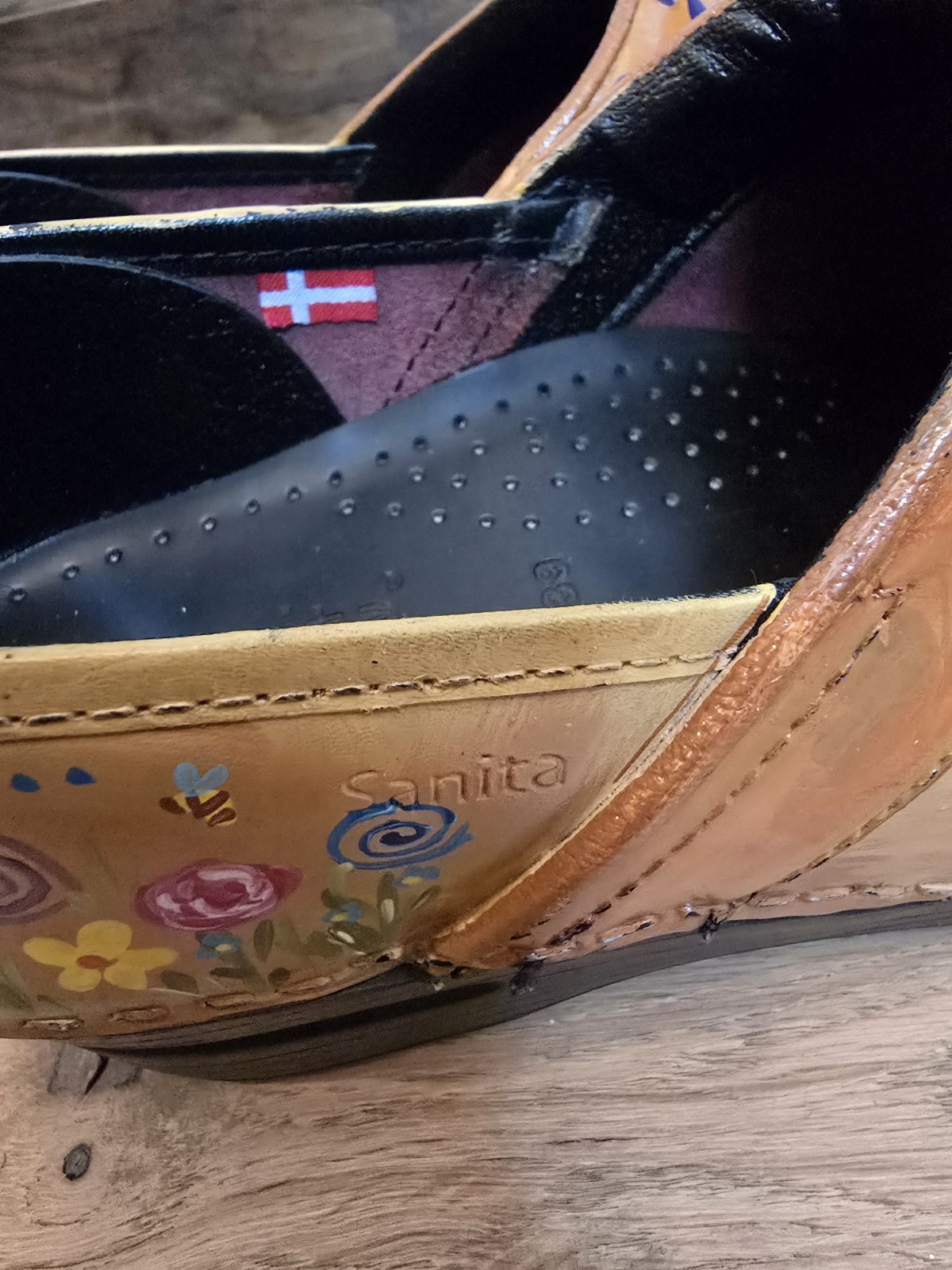 Sanita The Original Danish Clog Hand Painted Clogs Size 39 EUR / 8 USA