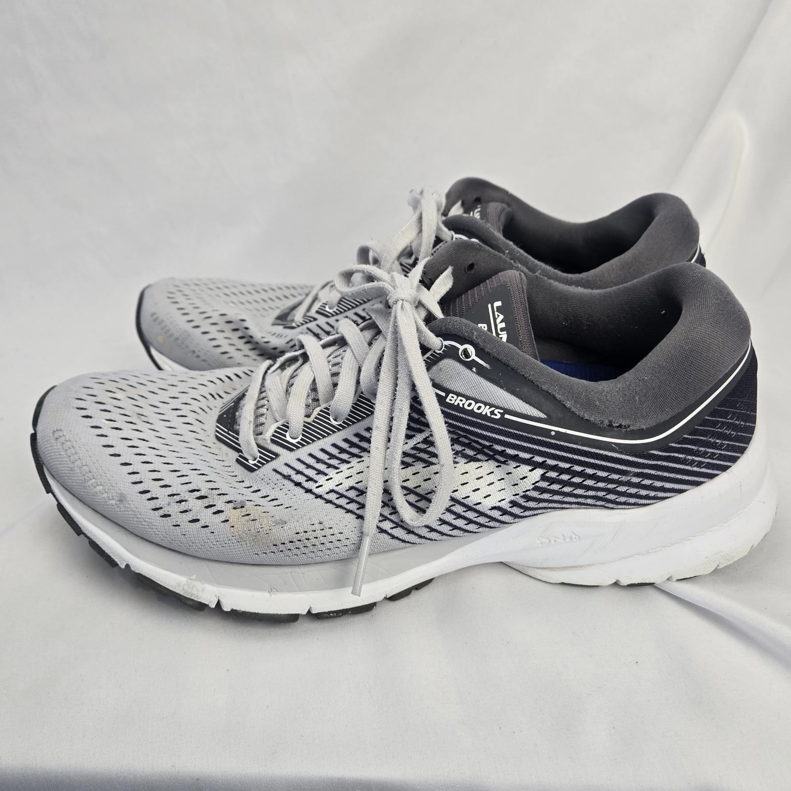 Brooks Launch 5 Running Shoes Gray/Black Womens 9.5 B Mens 7.5 D