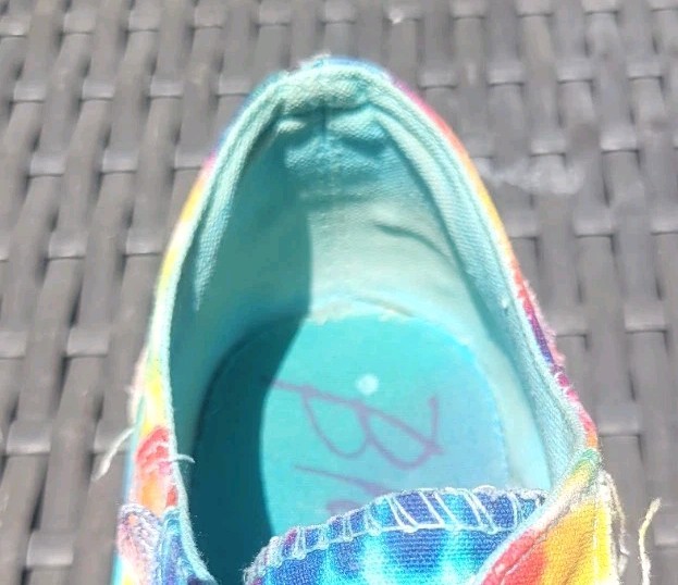 Blowfish $48 Malibu Summer Multi Colored Slip on Sneakers Sz 9