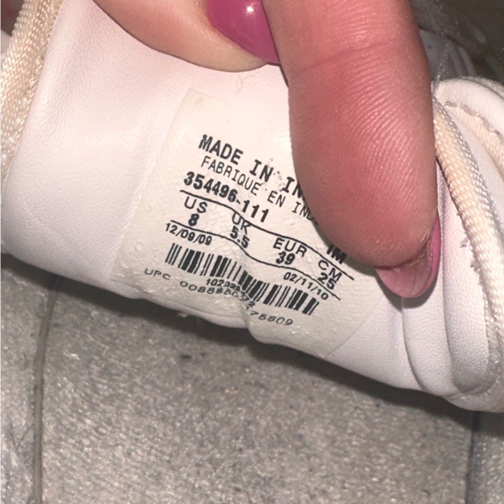 Nike Size 8 Womens Sweet Classic Low Perforated White Leather Sneakers