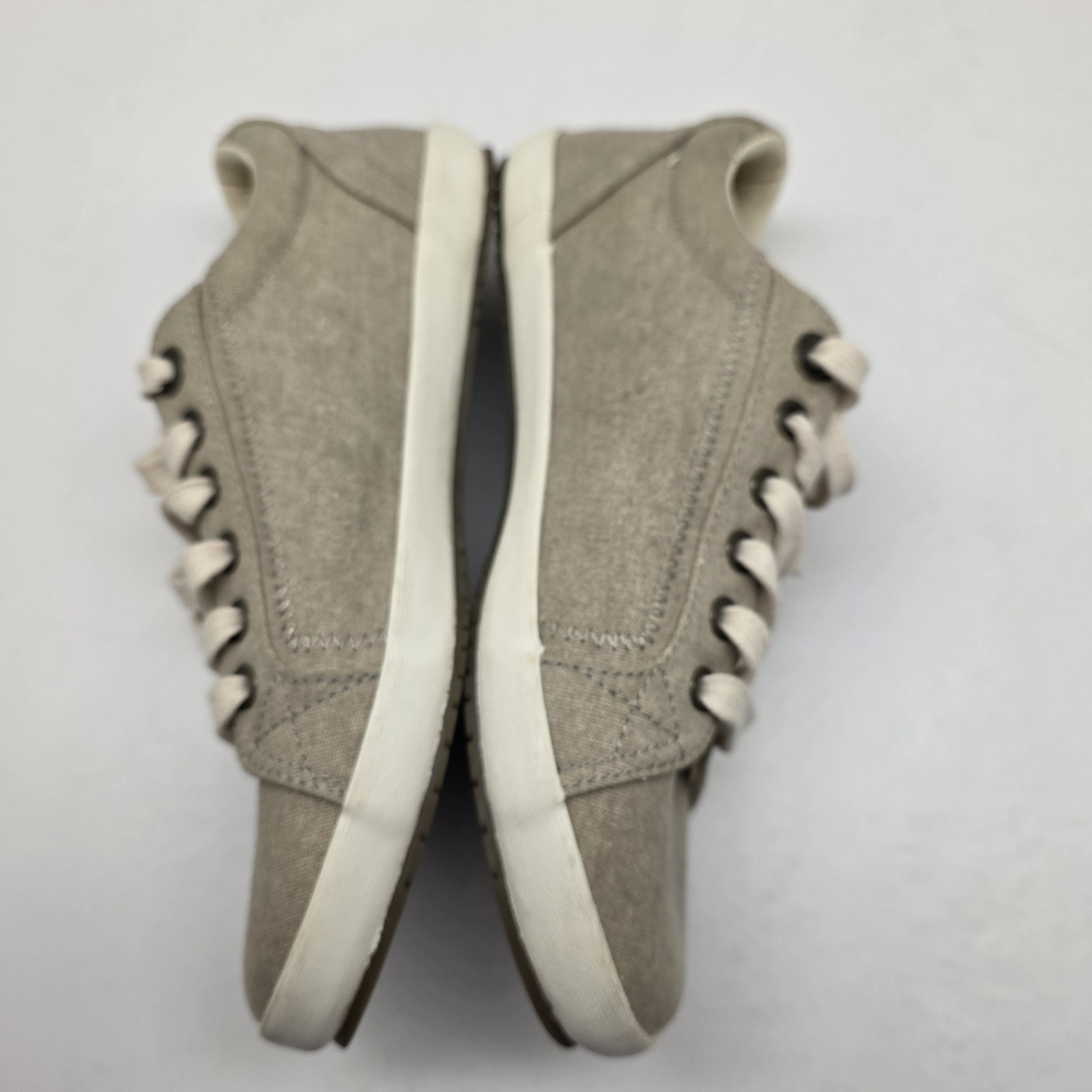 Taos Shoes Womens Star Tan Khaki Wash Canvas Comfort Sneakers Size 6.5 W Wide