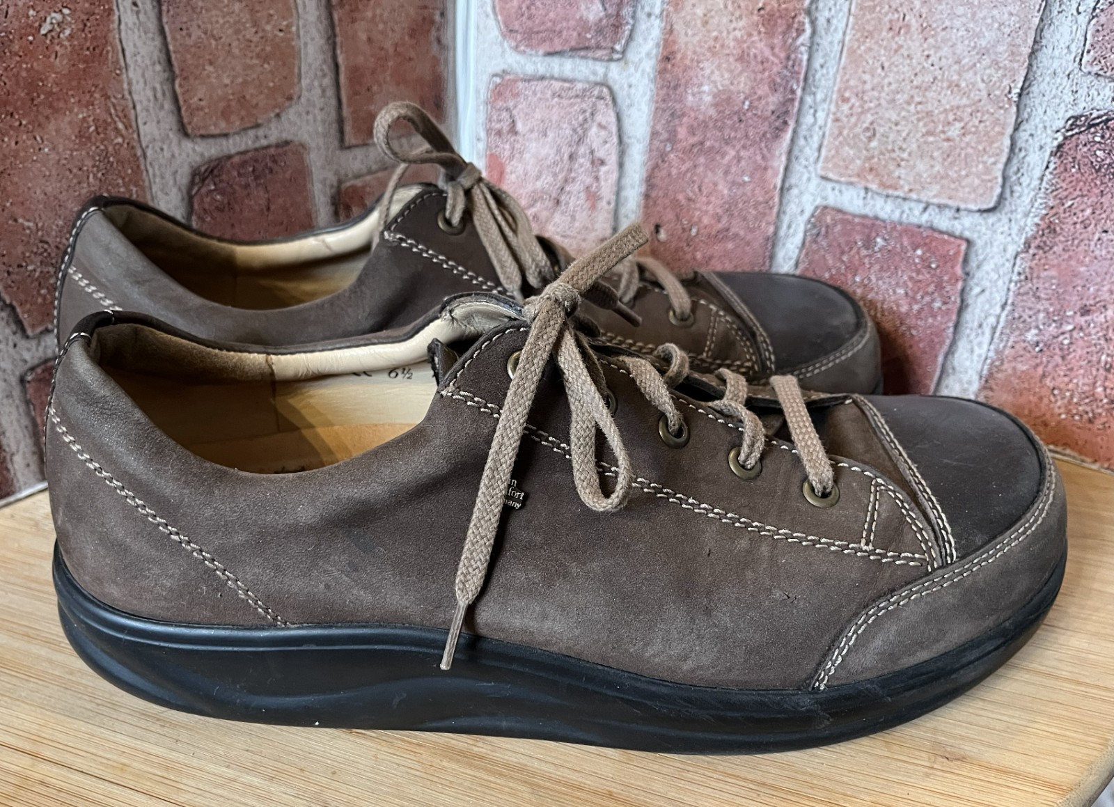 WOMEN’S FINN COMFORT LACE UP BROWN LEATHER SHOES MADE IN GERMANY SZ 9 WIDE