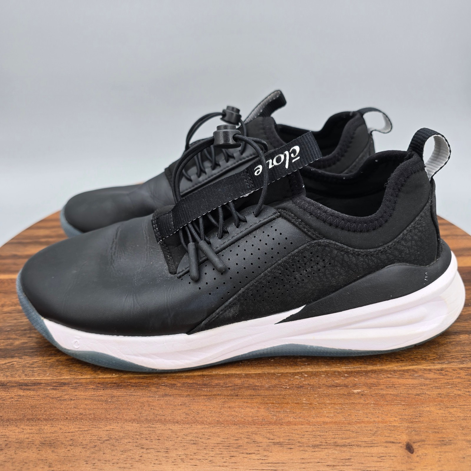 Clove Shoes Womens 7.5 Black Drawstring Low Top Professional Nursing Sneakers