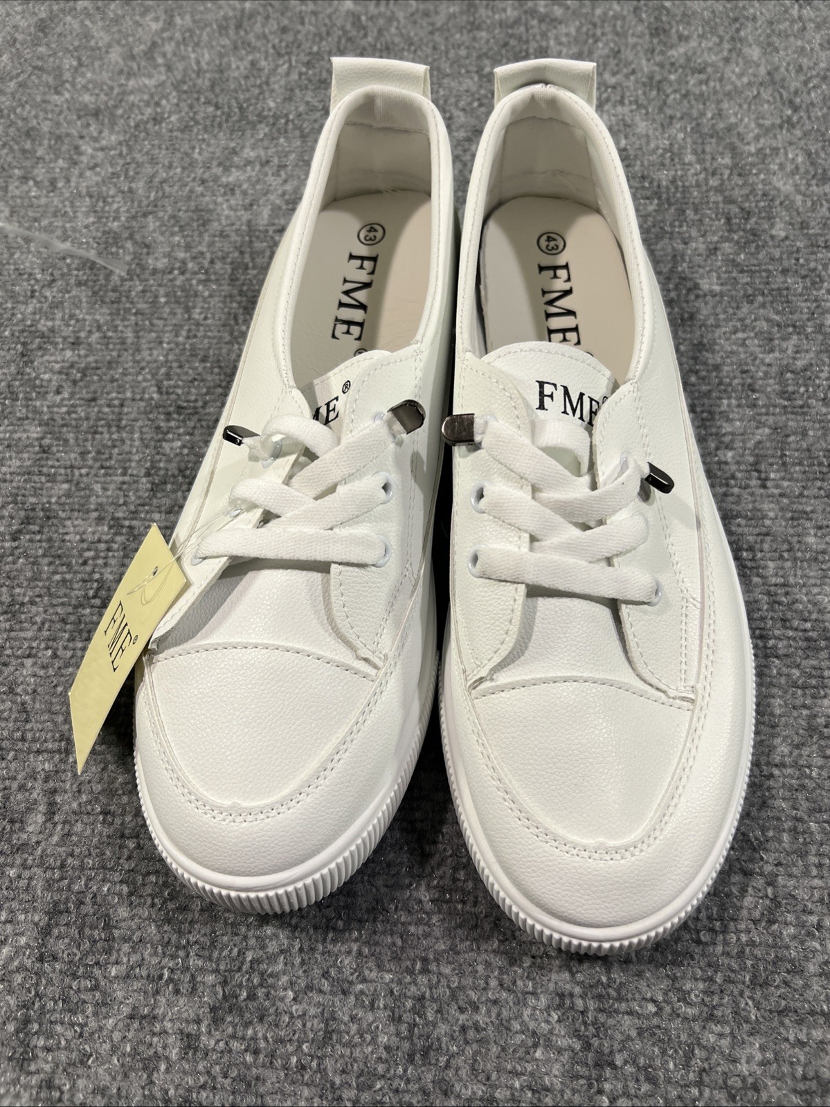 New FME Women’s White Low Top Lace Up Sneakers Athletic Casual Shoes Size 11