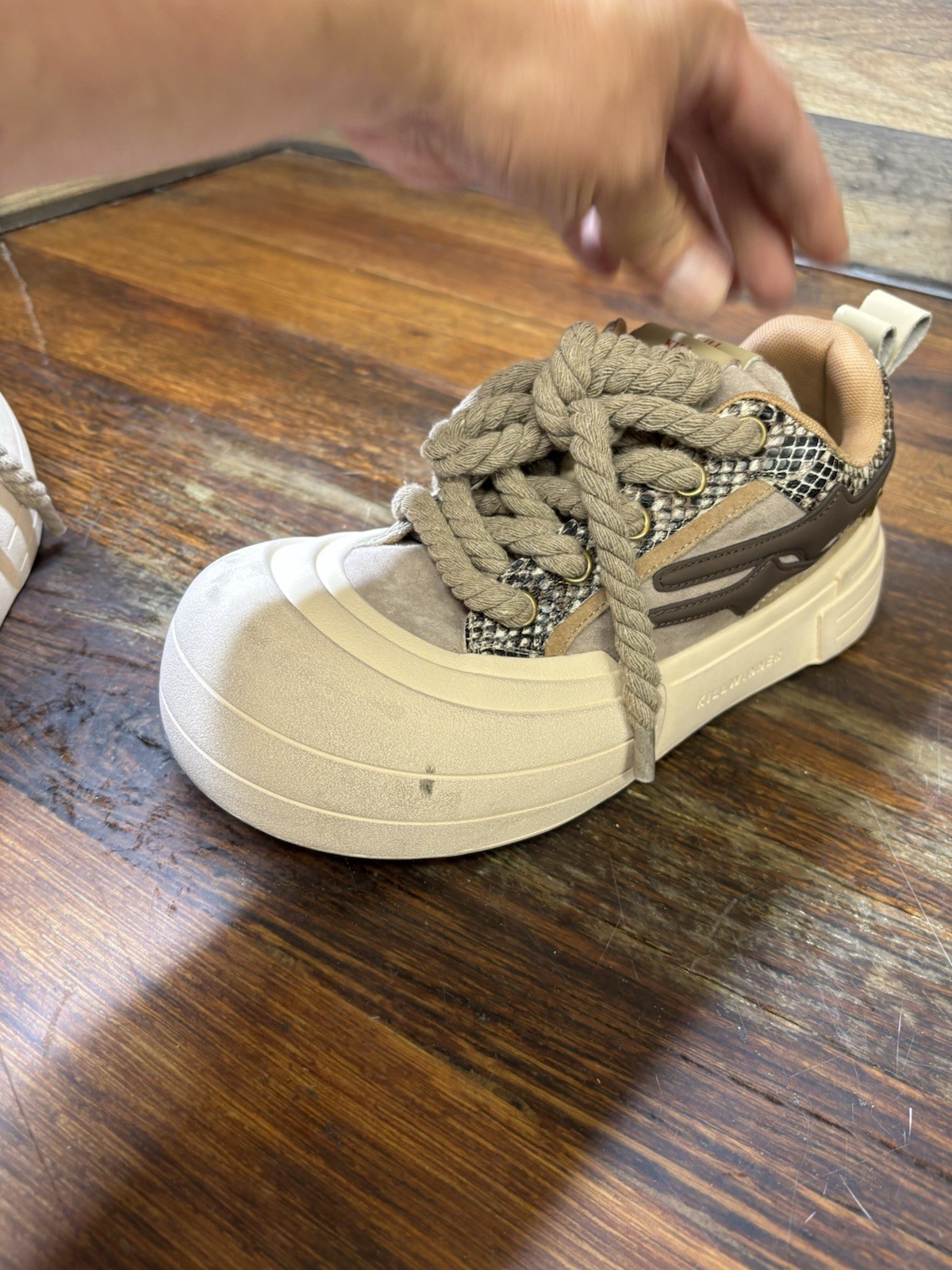 KillWinner Sneakers Womens 8.5 Smile Life Series Brown Skateboard Chunky Rope