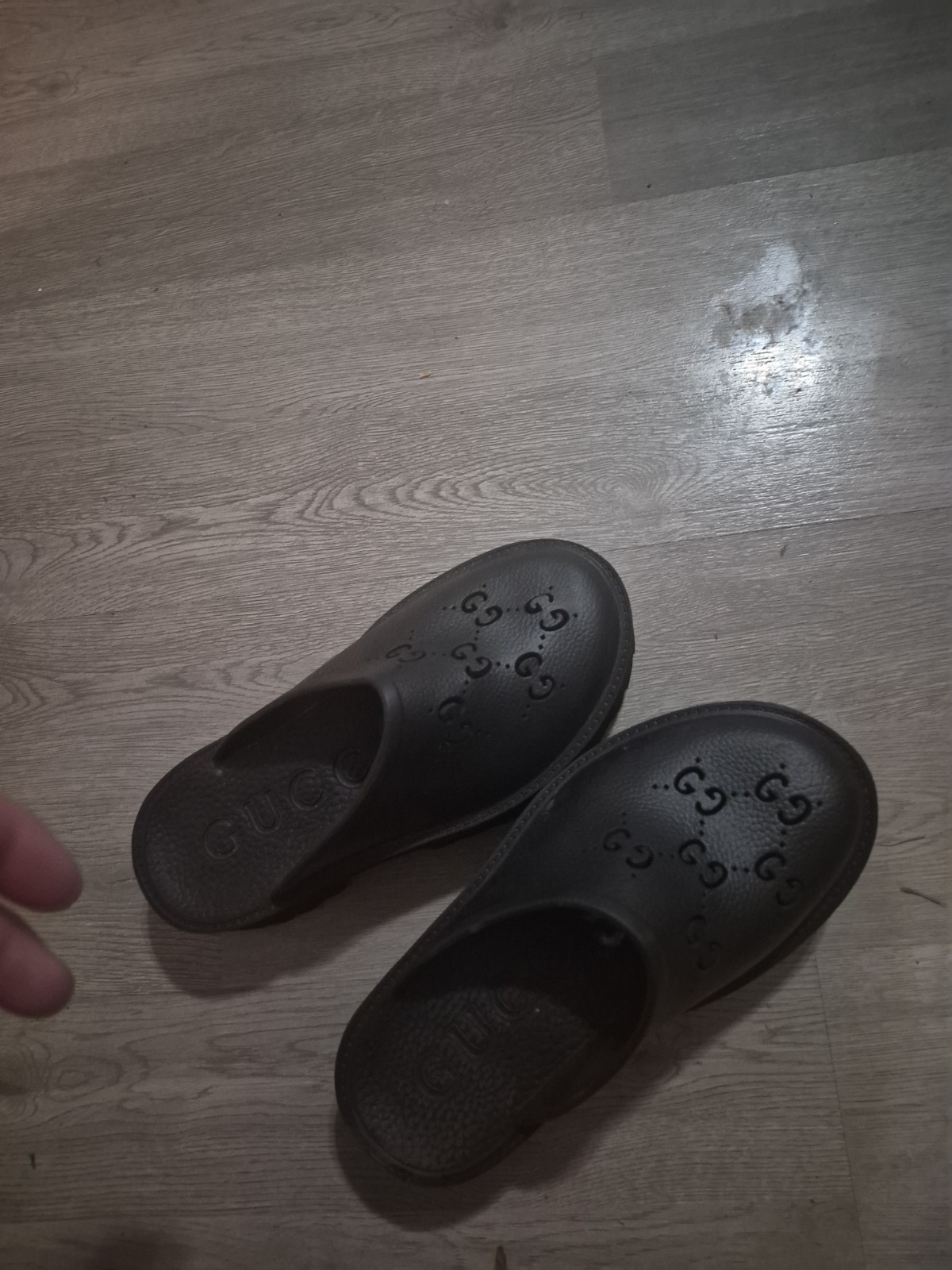 gucci clogs womens 6