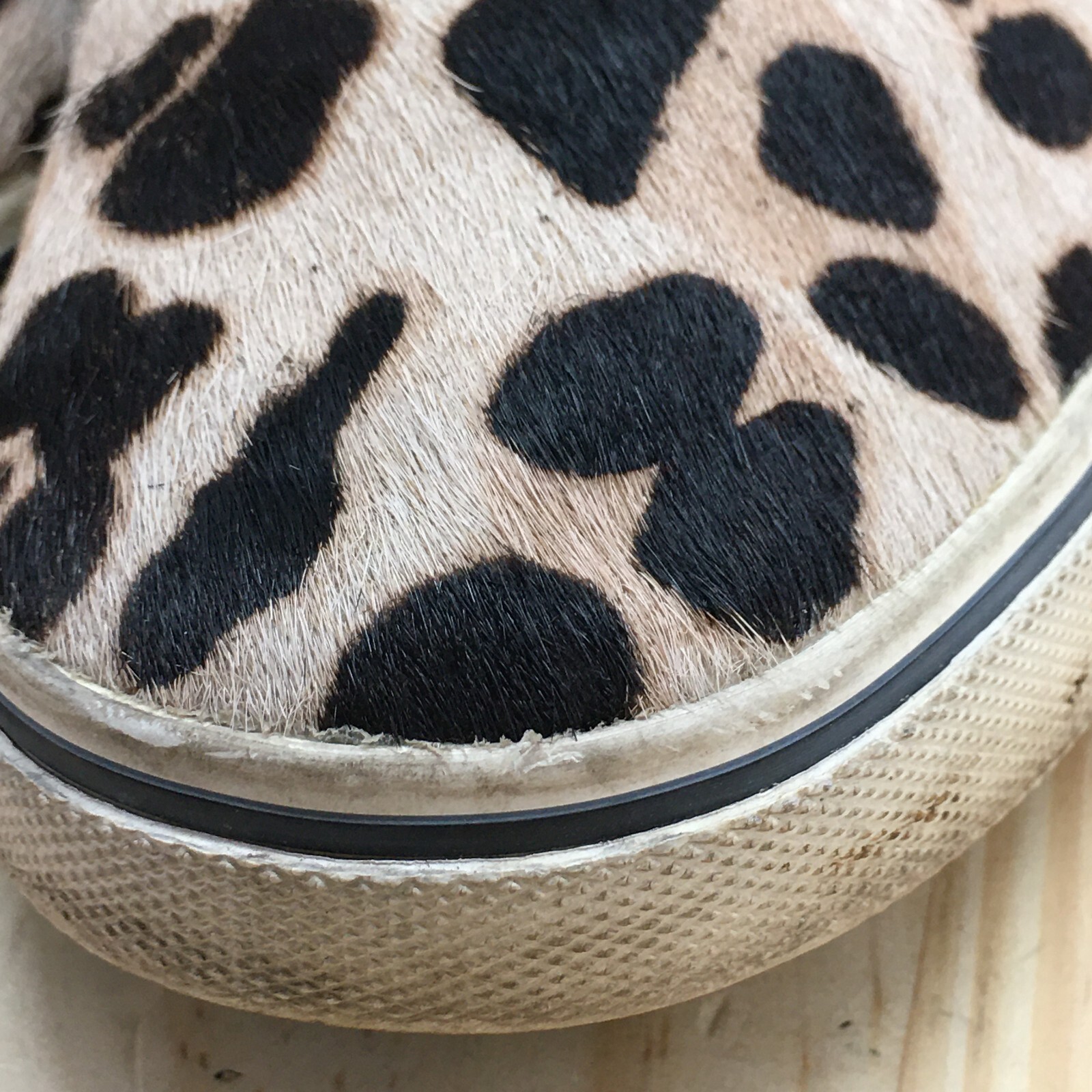 Dolce Vita Shoes Womens 8.5 Leopard Faux Fur Slip On Sneakers Brown Comfort